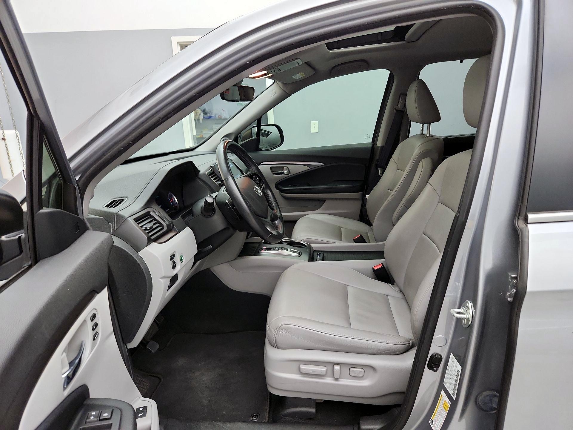 Thumbnail: 2022 Honda Pilot - 11