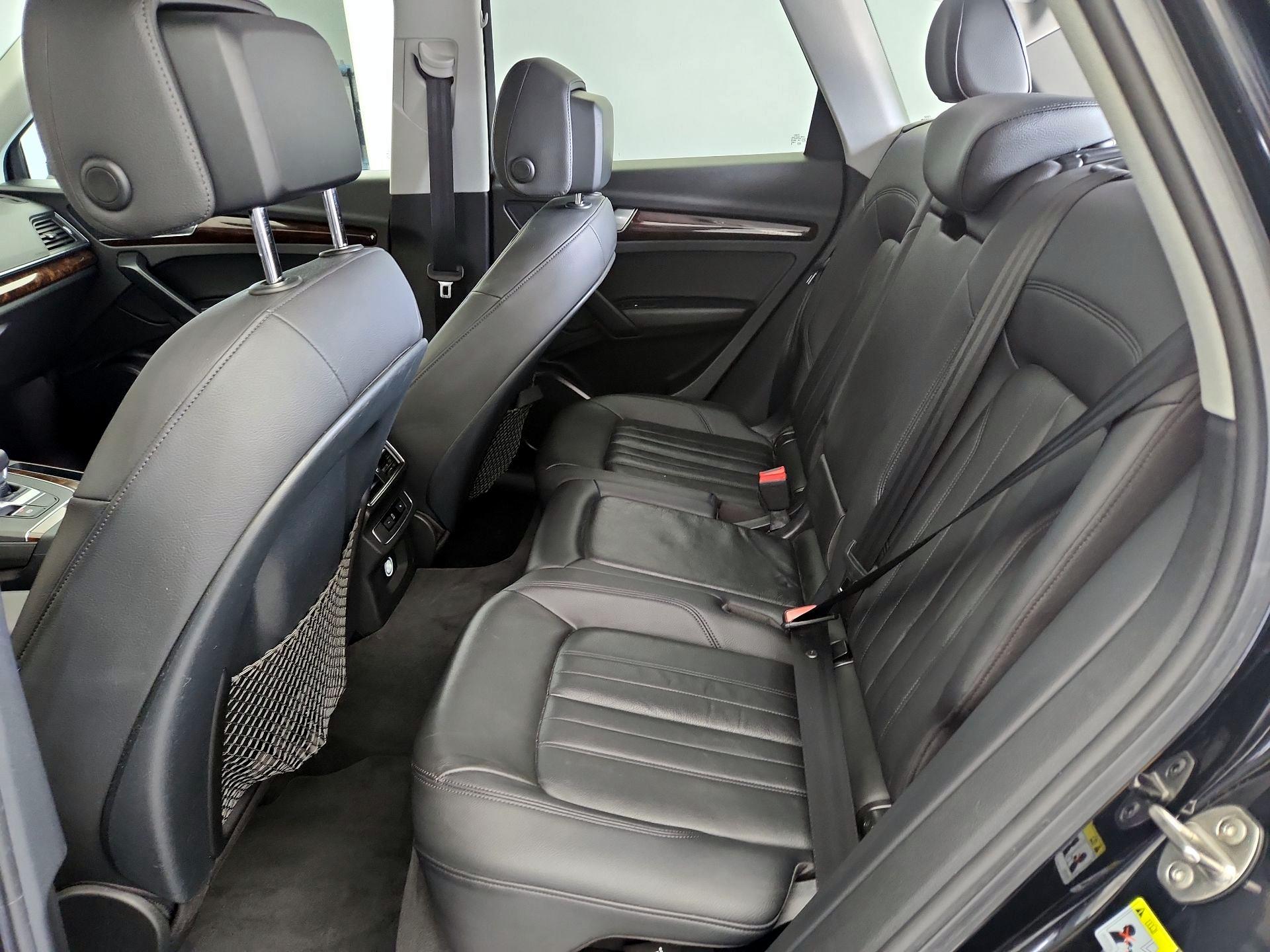 Thumbnail: 2019 Audi Q5 - 19