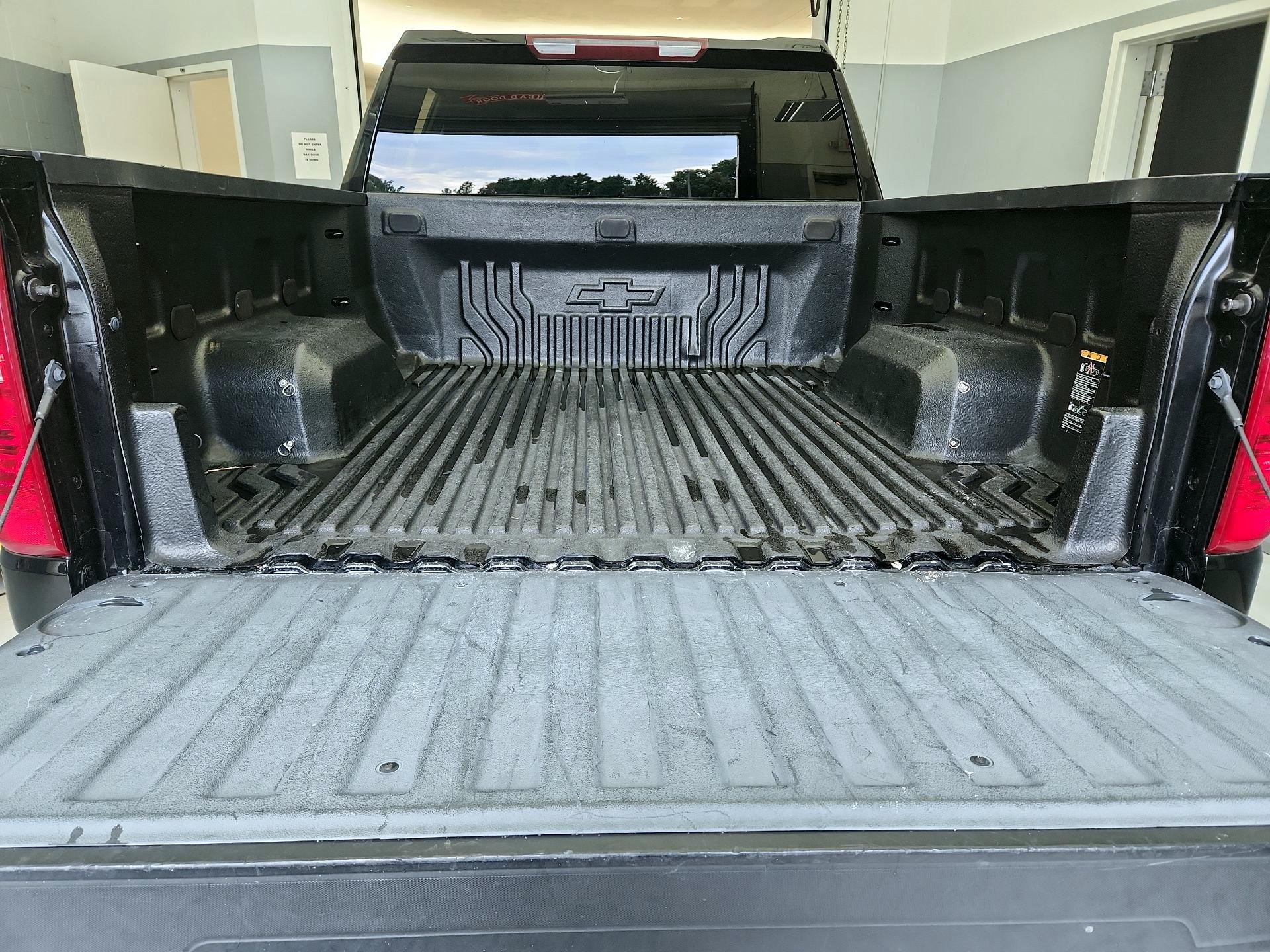 Thumbnail: 2022 Chevrolet Silverado 1500 - 20