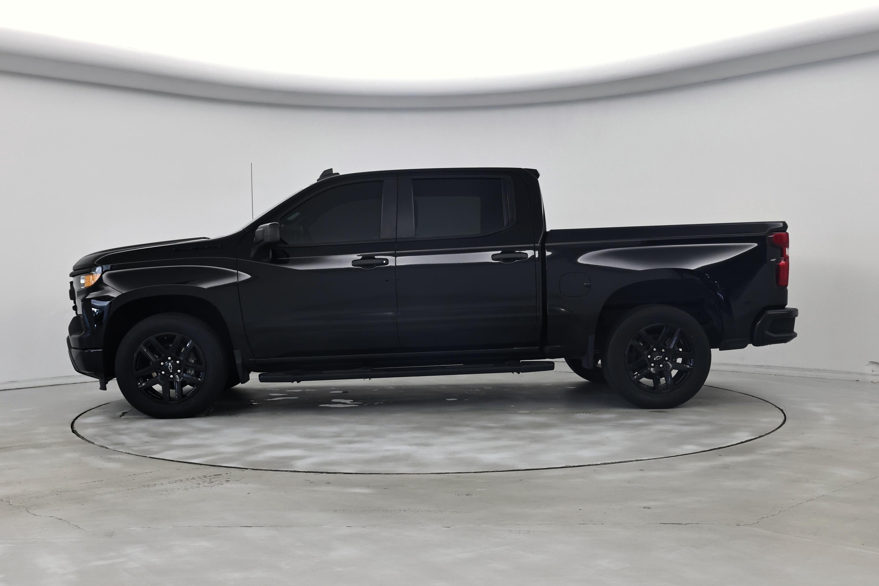 Thumbnail: 2022 Chevrolet Silverado 1500 - 3