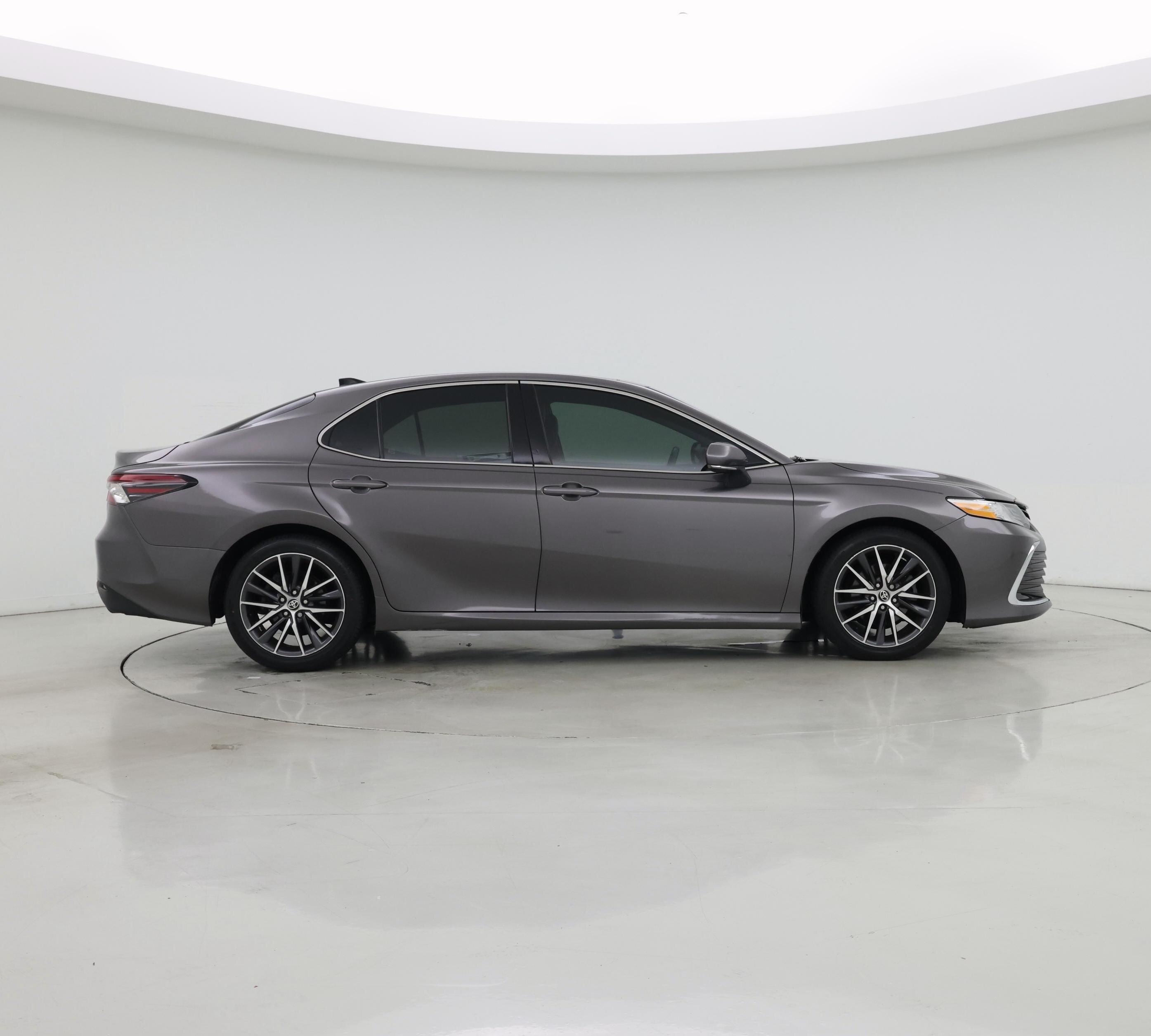 Thumbnail: 2021 Toyota Camry - 7