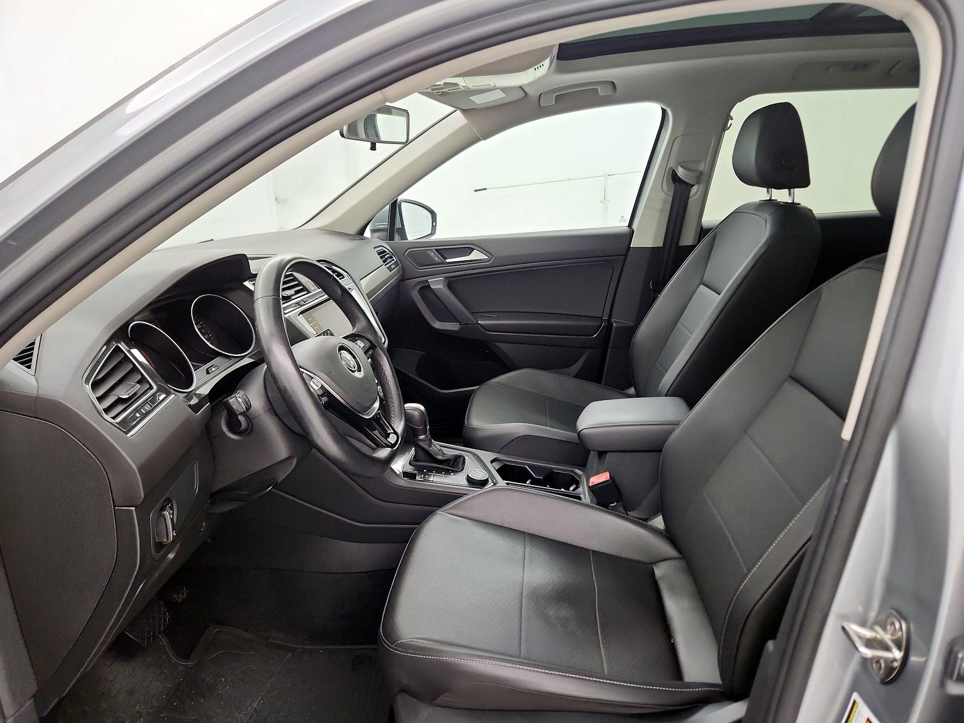 Thumbnail: 2019 Volkswagen Tiguan - 11