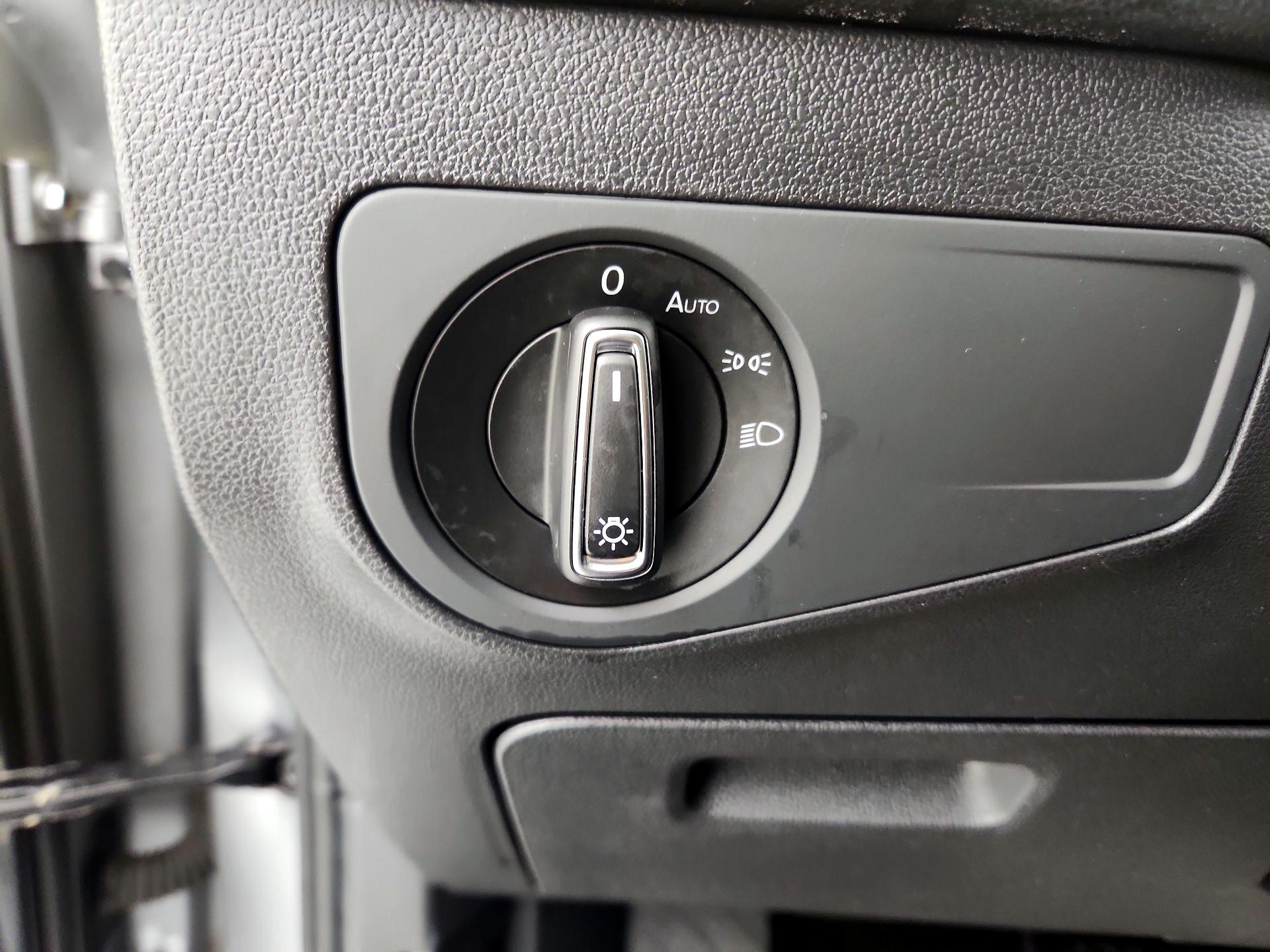 Thumbnail: 2019 Volkswagen Tiguan - 13