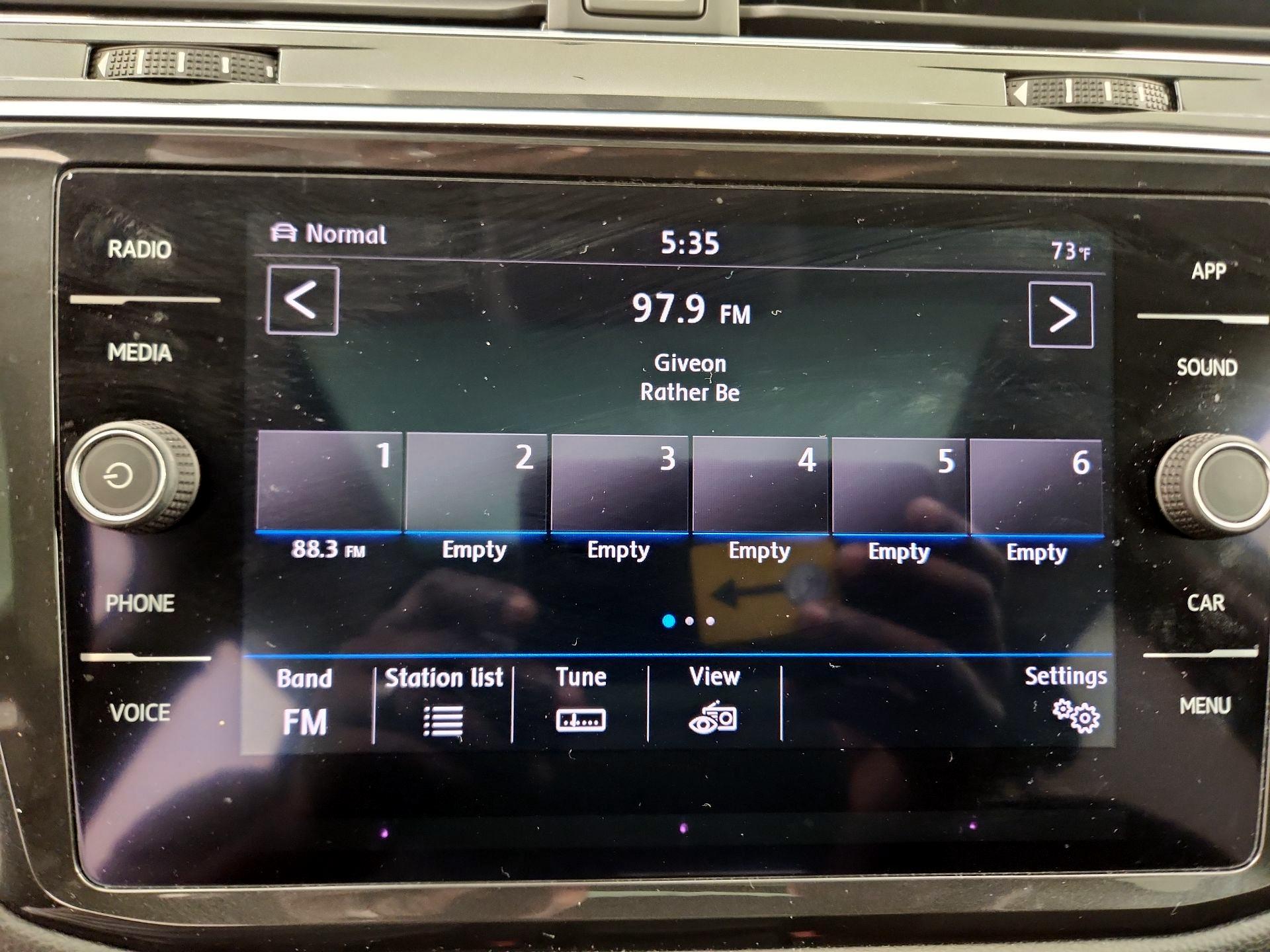 Thumbnail: 2019 Volkswagen Tiguan - 15