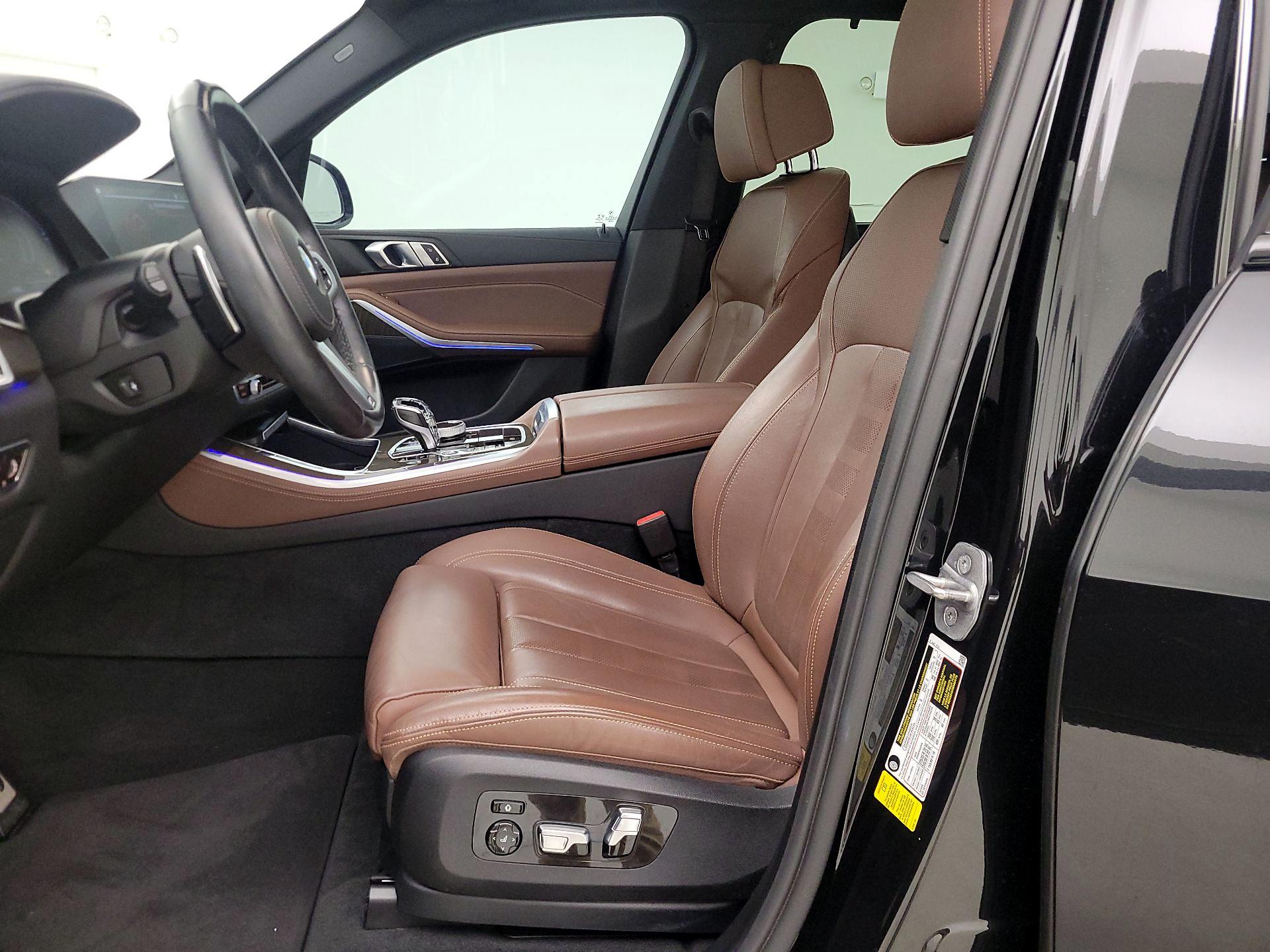 Thumbnail: 2022 BMW X5 - 11