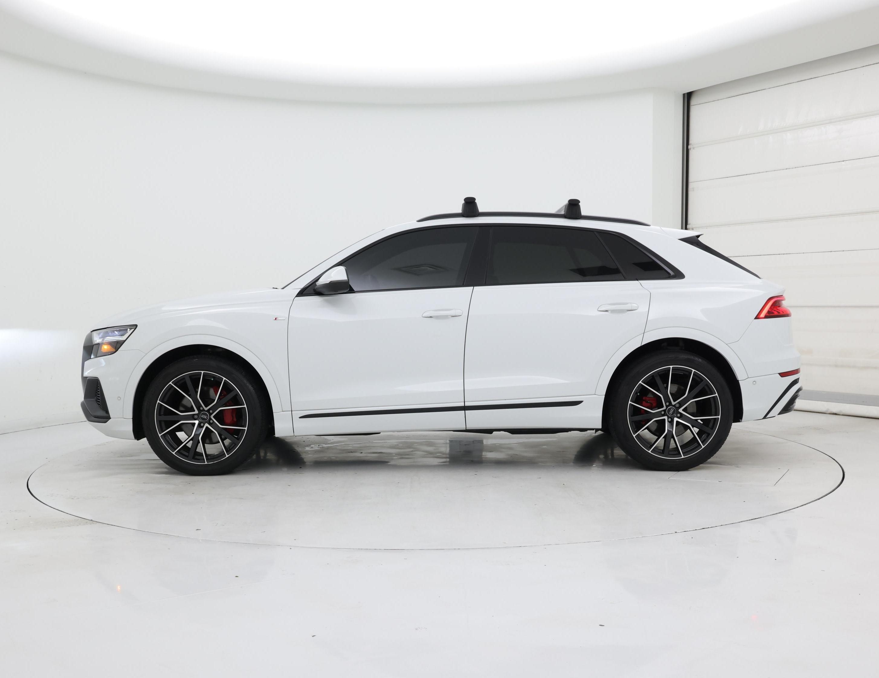Thumbnail: 2021 Audi Q8 - 3