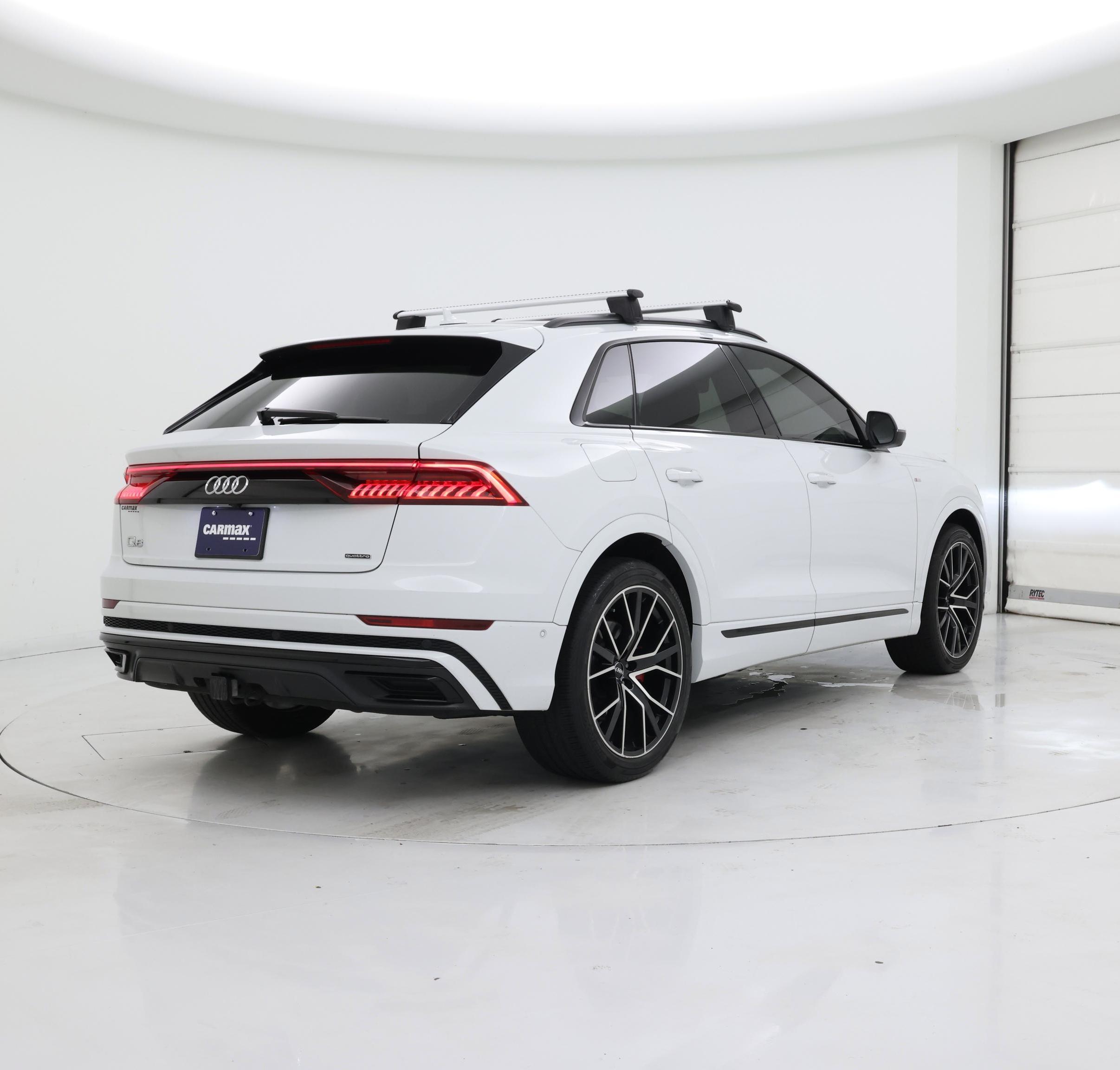 Thumbnail: 2021 Audi Q8 - 8