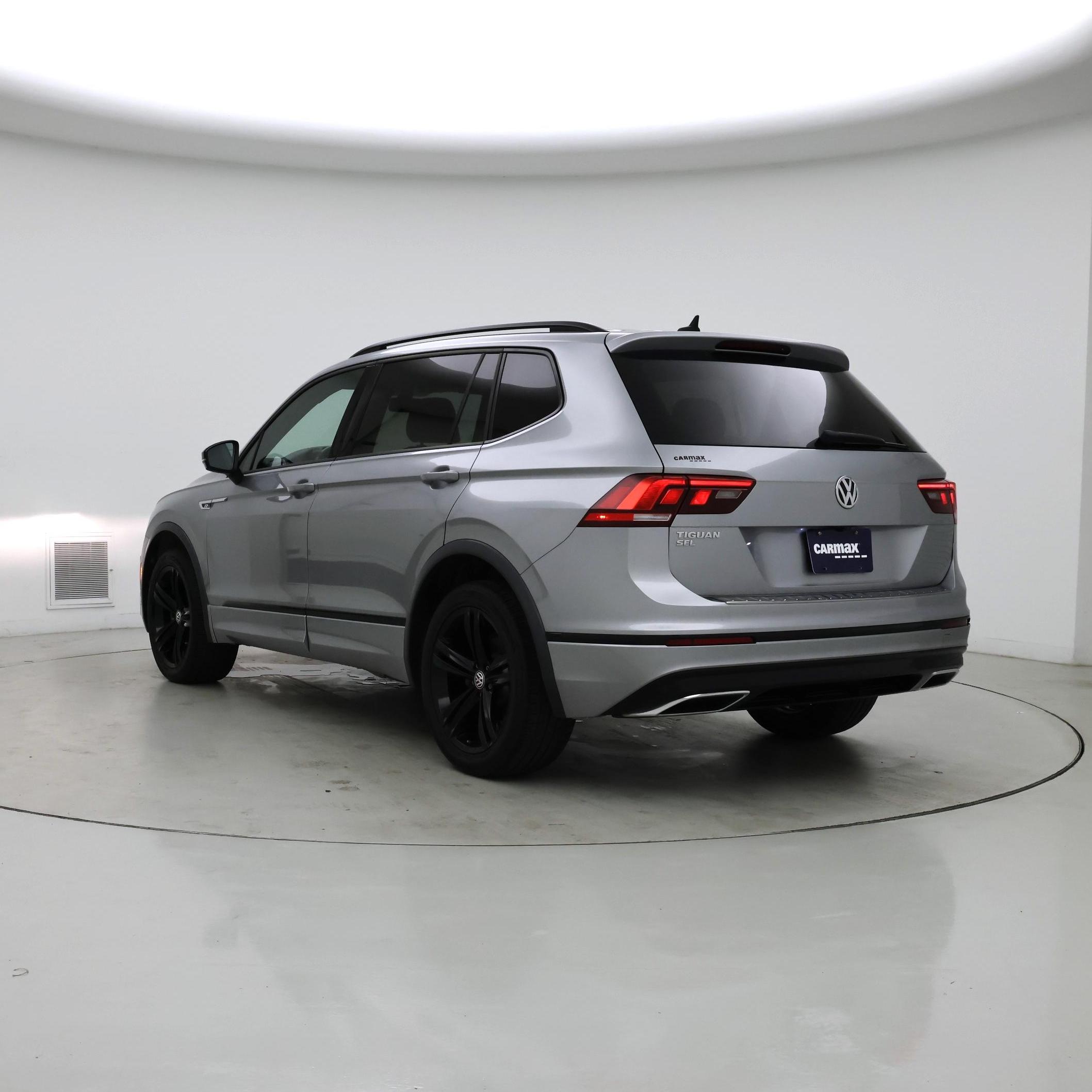 Thumbnail: 2019 Volkswagen Tiguan - 2