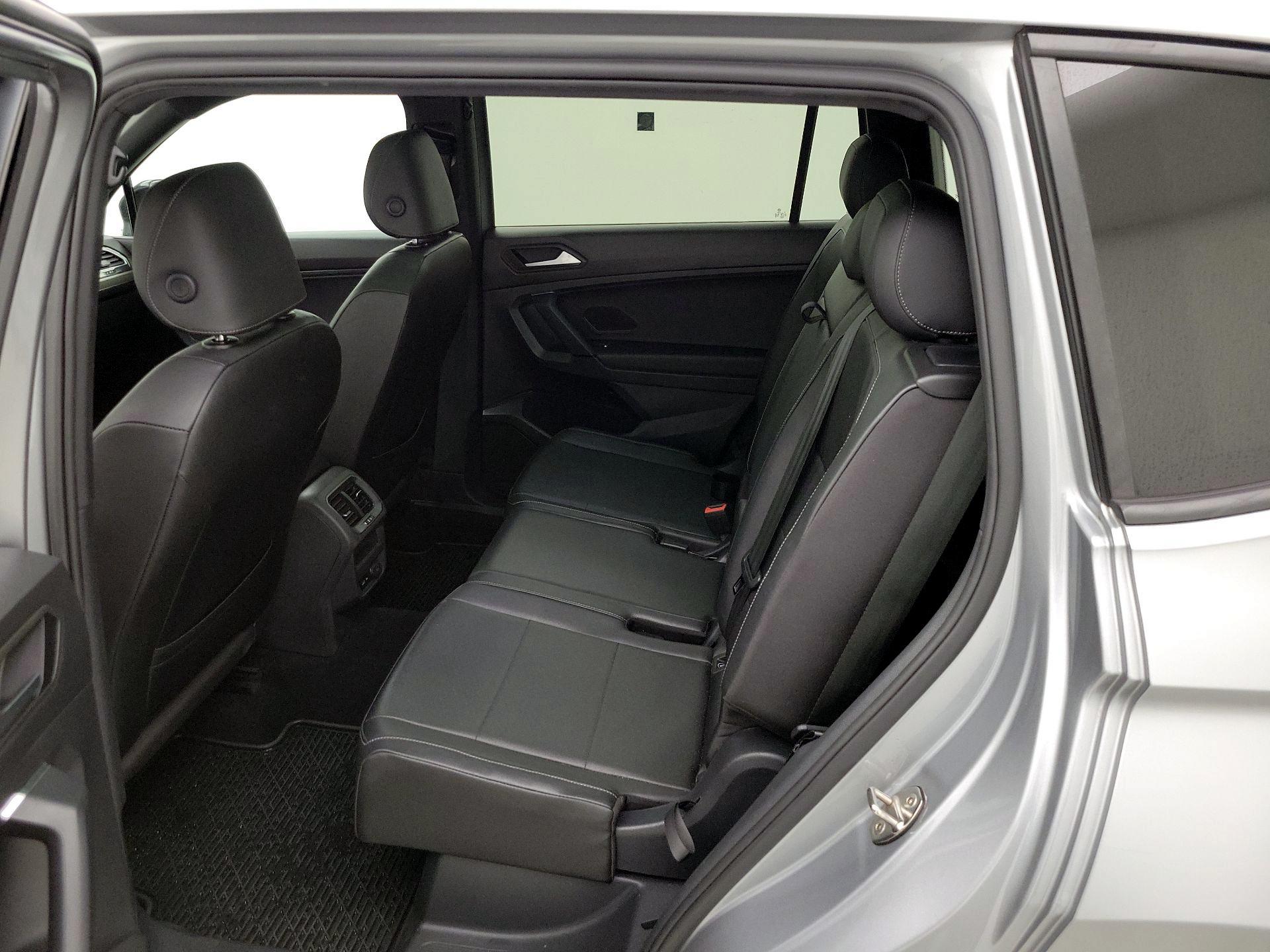 Thumbnail: 2019 Volkswagen Tiguan - 20