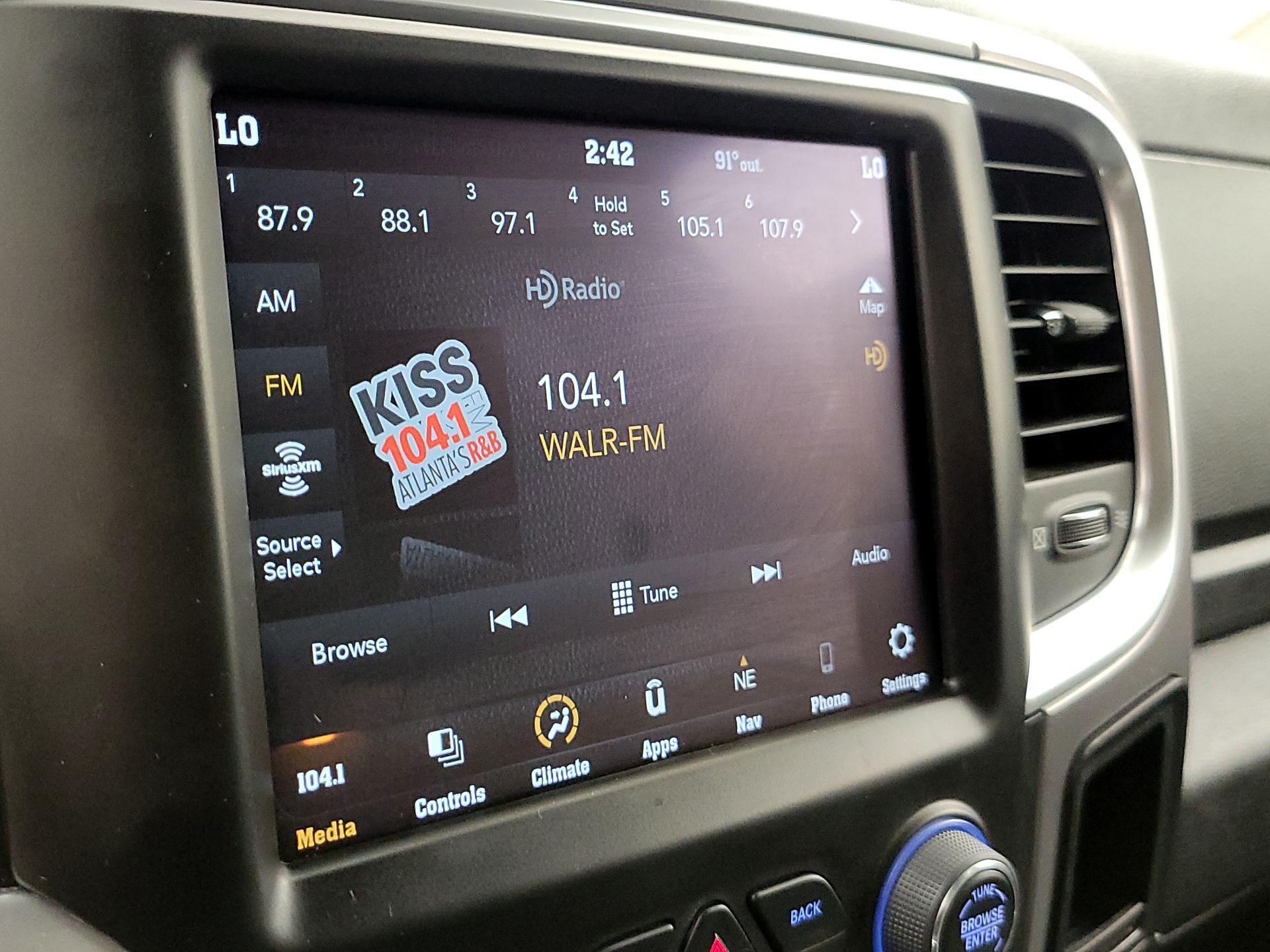 Thumbnail: 2023 RAM 1500 Classic - 16