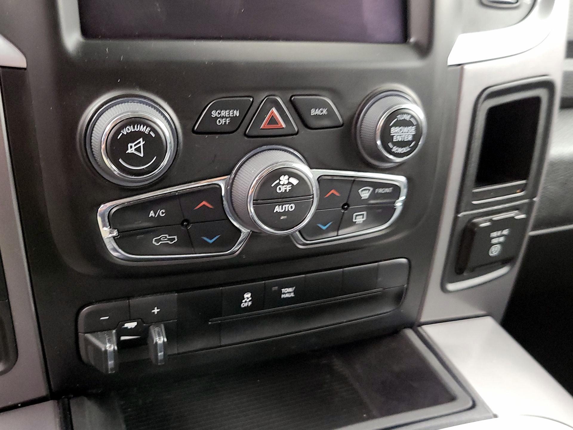 Thumbnail: 2023 RAM 1500 Classic - 17