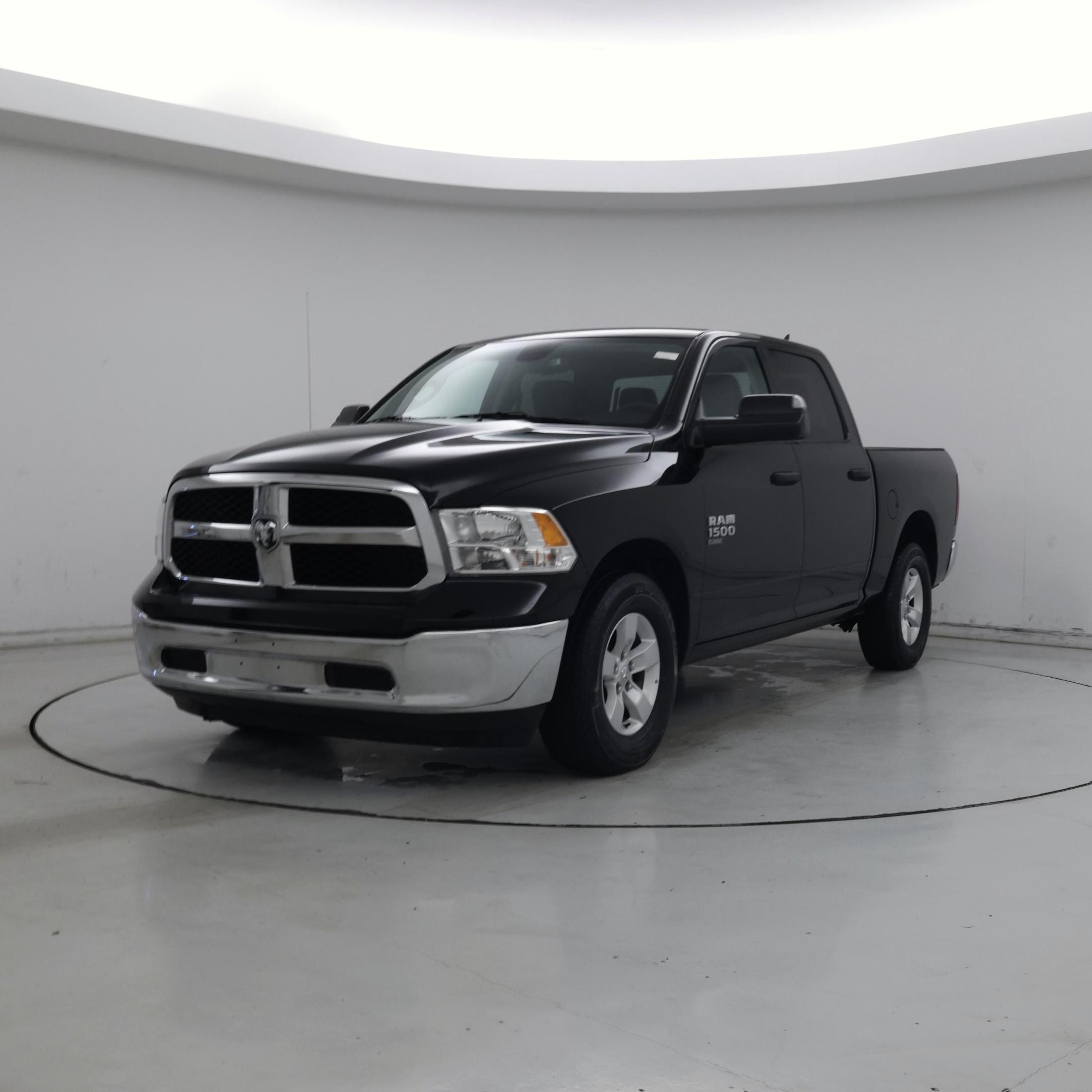 Thumbnail: 2023 RAM 1500 Classic - 4