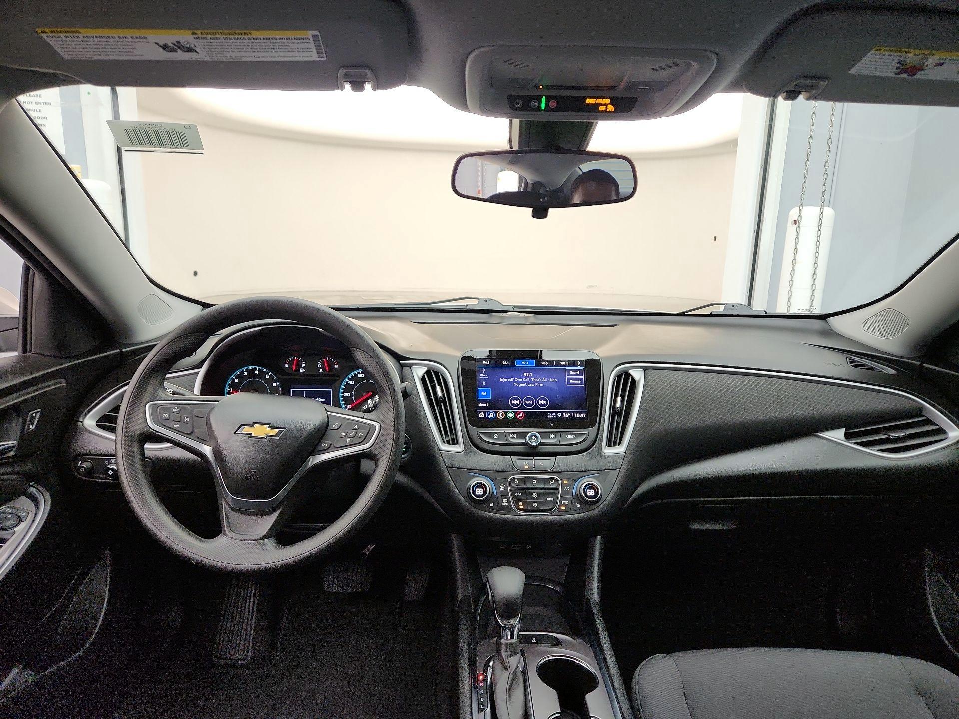 Thumbnail: 2022 Chevrolet Malibu - 9