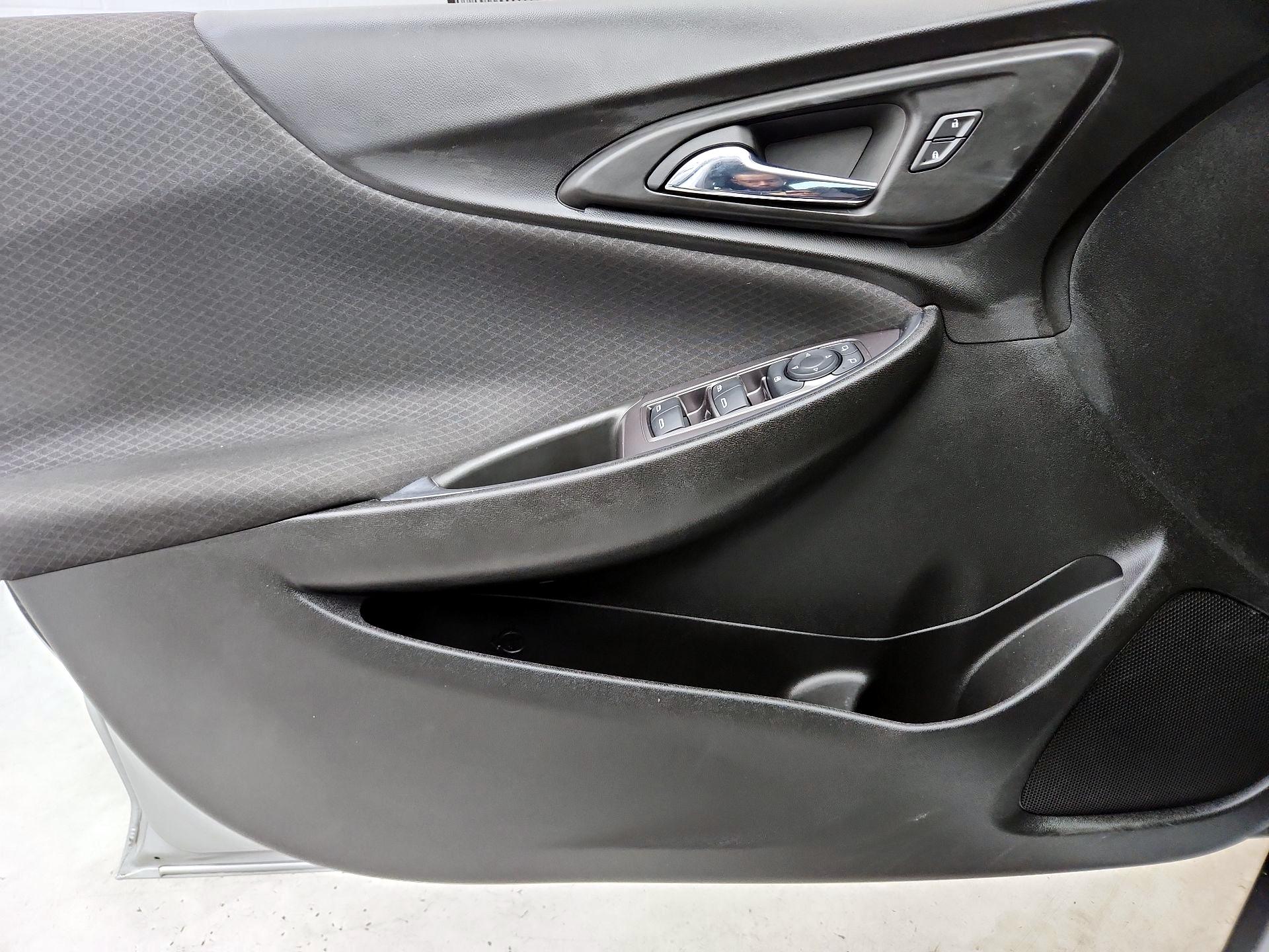 Thumbnail: 2022 Chevrolet Malibu - 12