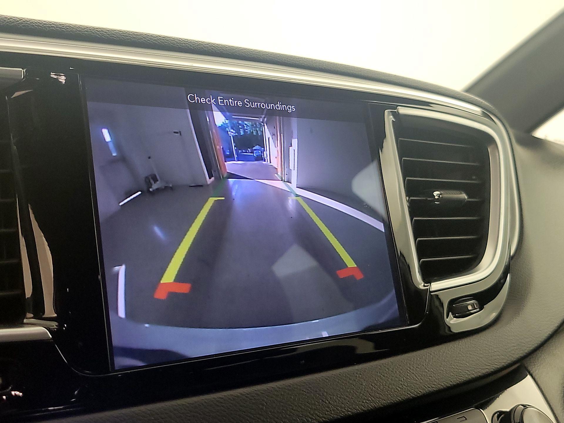 Thumbnail: 2019 Chrysler Pacifica - 15