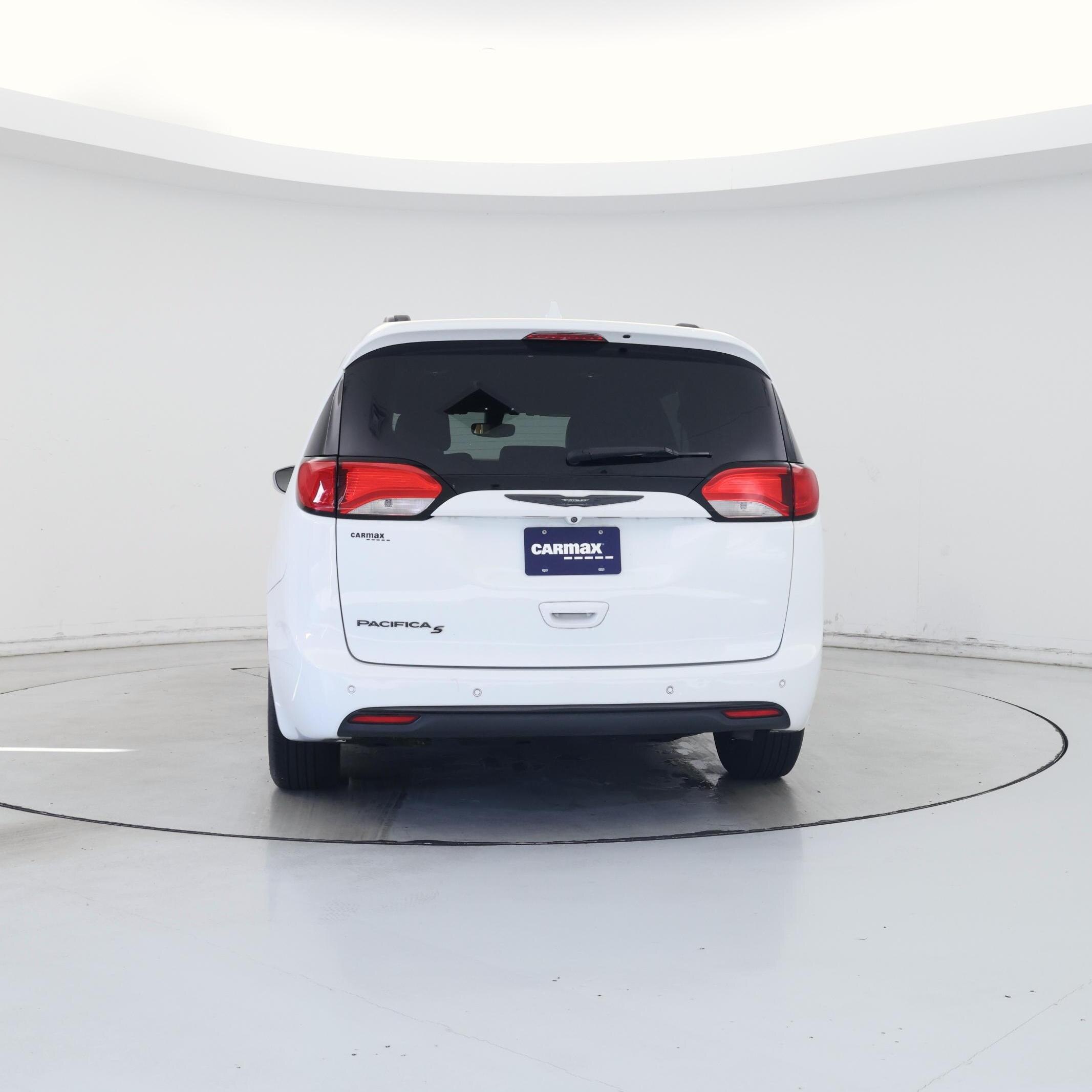 Thumbnail: 2019 Chrysler Pacifica - 6