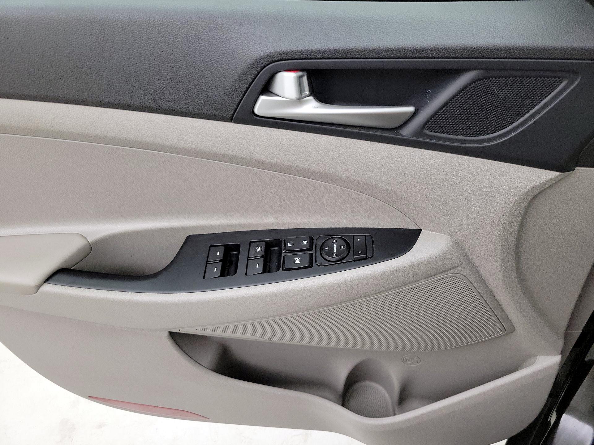Thumbnail: 2021 Hyundai Tucson - 12