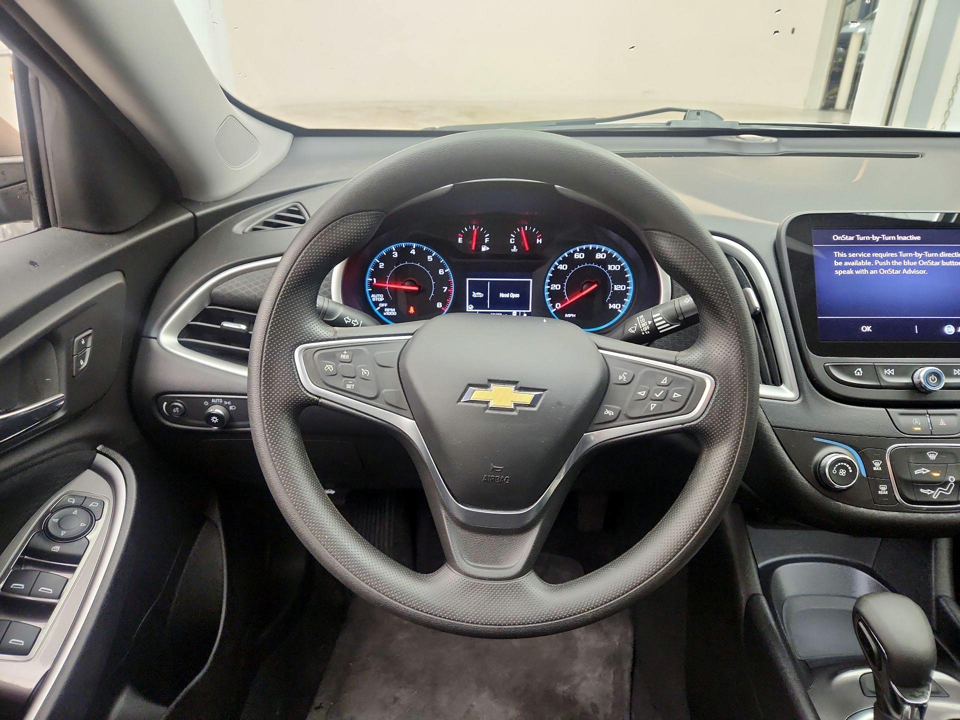 Thumbnail: 2022 Chevrolet Malibu - 10