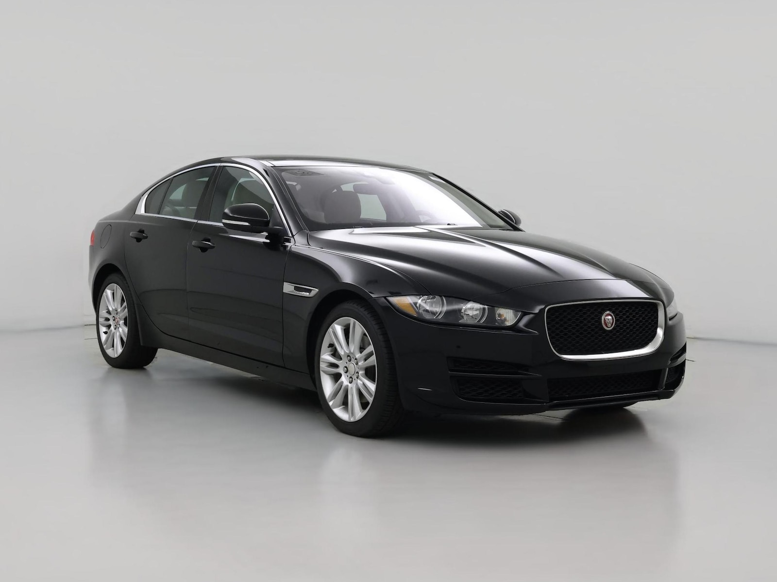 2019 Jaguar XE