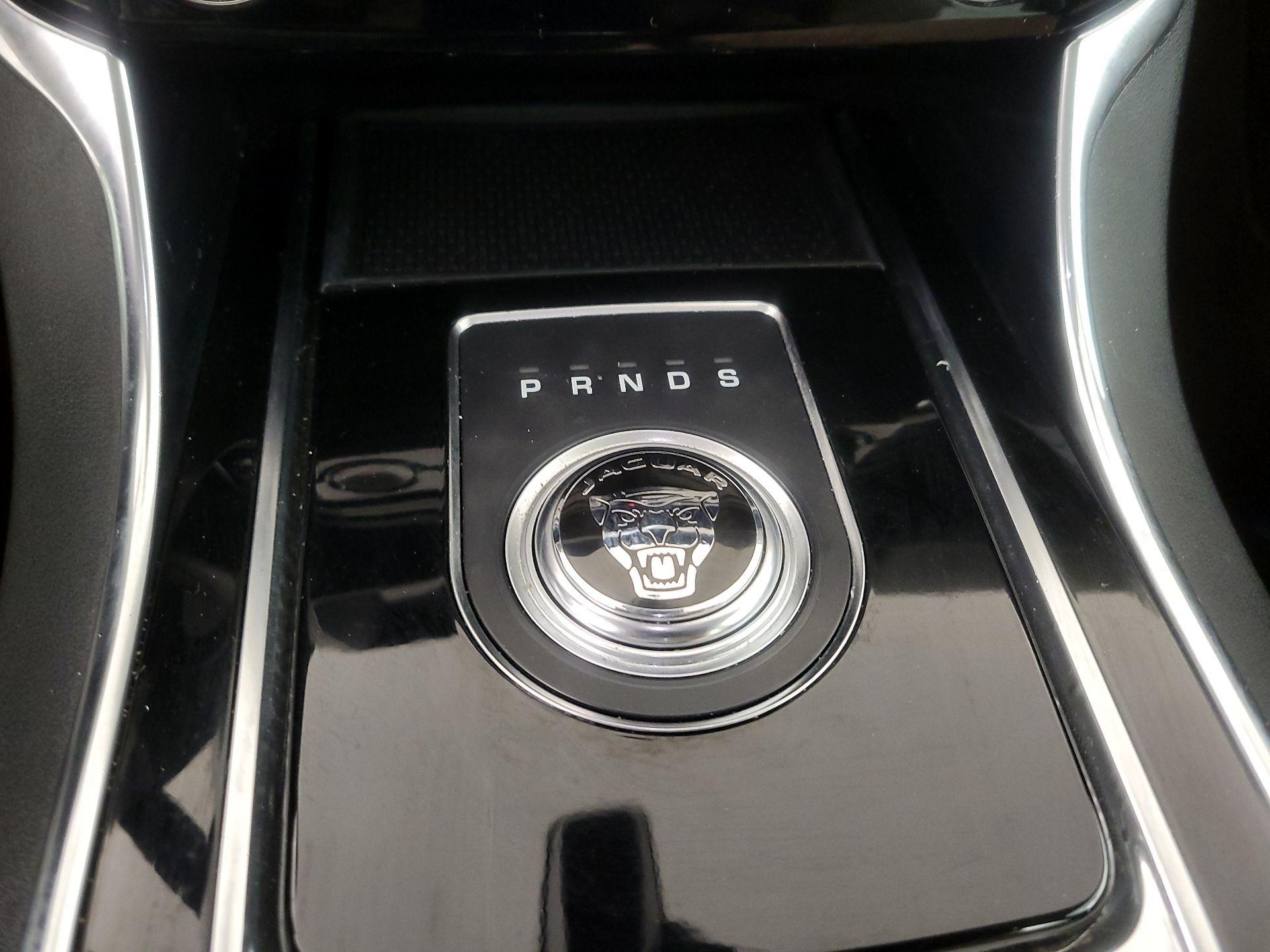 Thumbnail: 2019 Jaguar XE - 17