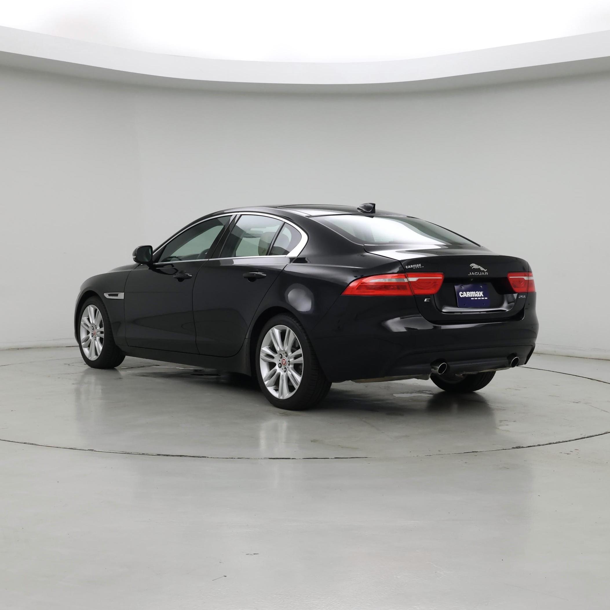 Thumbnail: 2019 Jaguar XE - 2