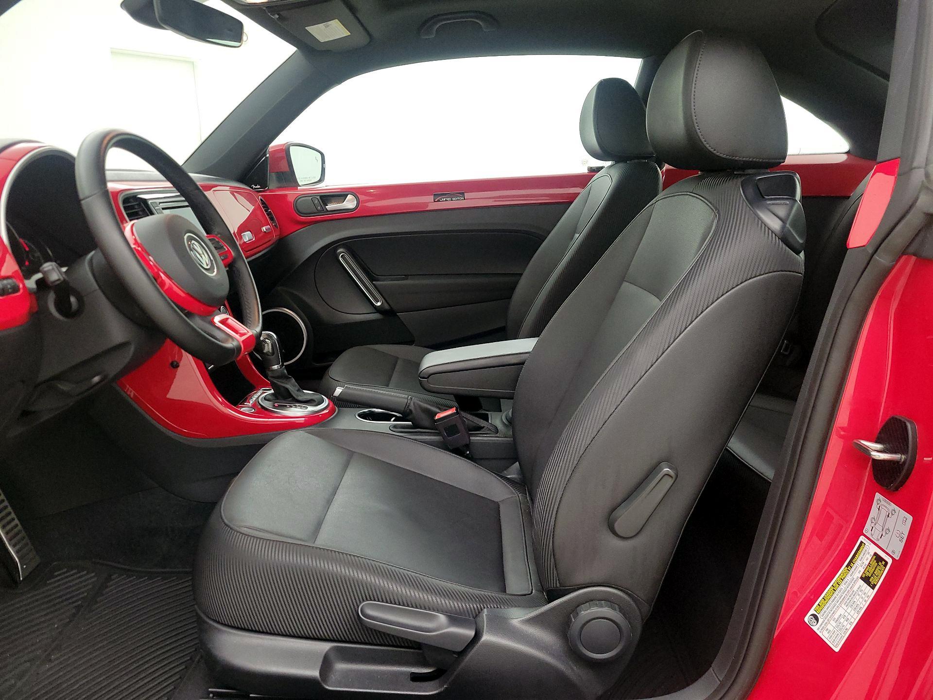 Thumbnail: 2019 Volkswagen Beetle - 11