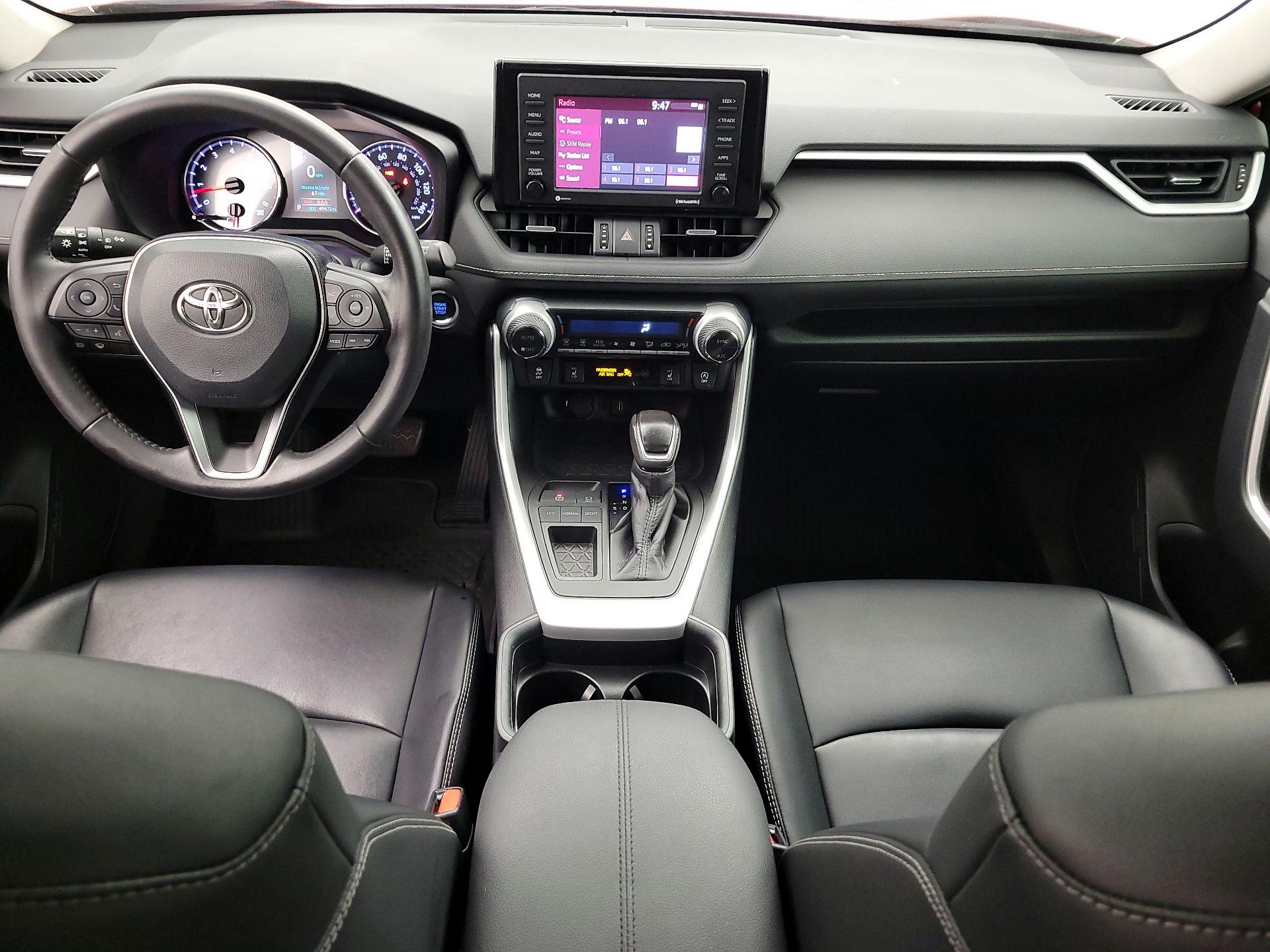 Thumbnail: 2020 Toyota RAV4 - 9