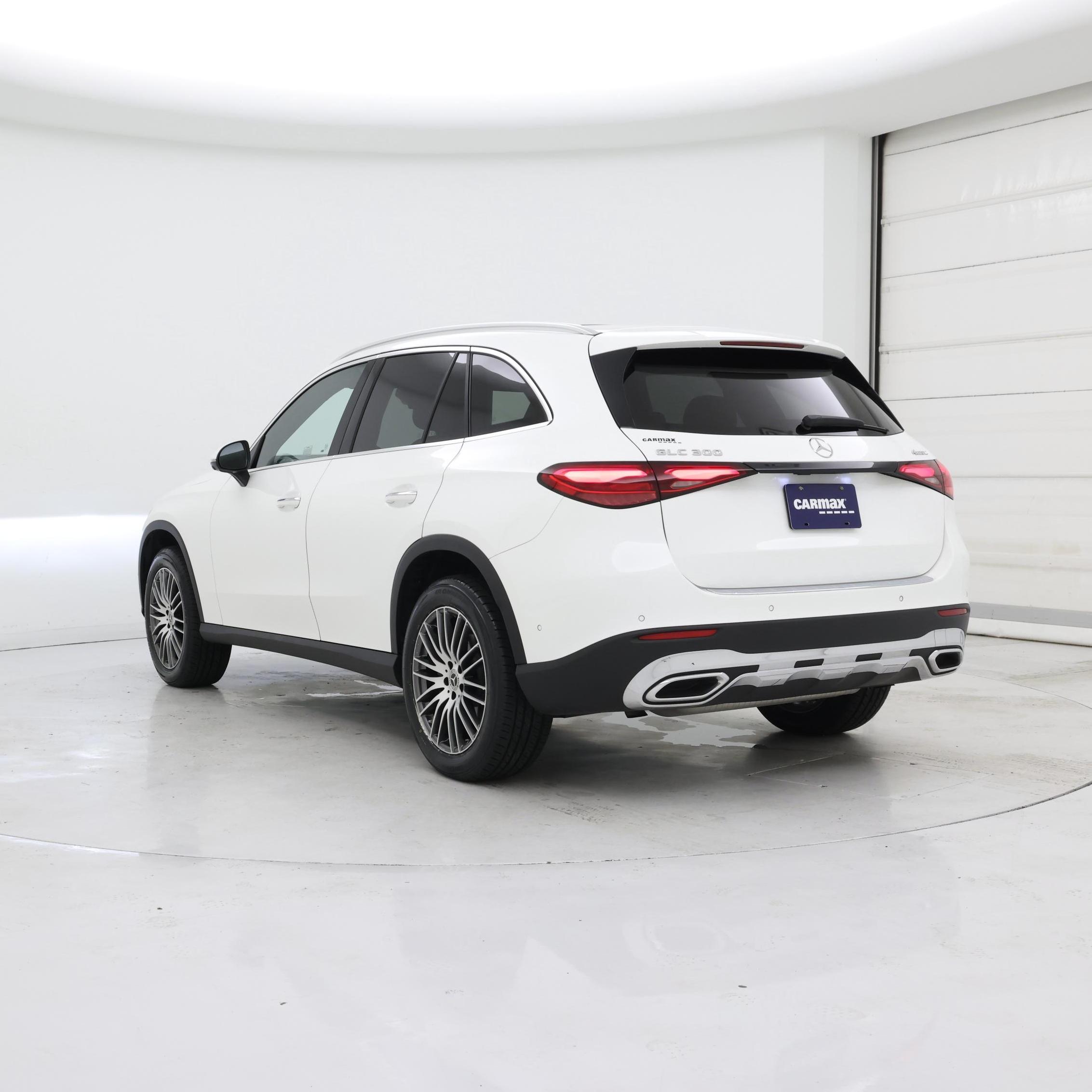 Thumbnail: 2023 Mercedes-Benz GLC - 2
