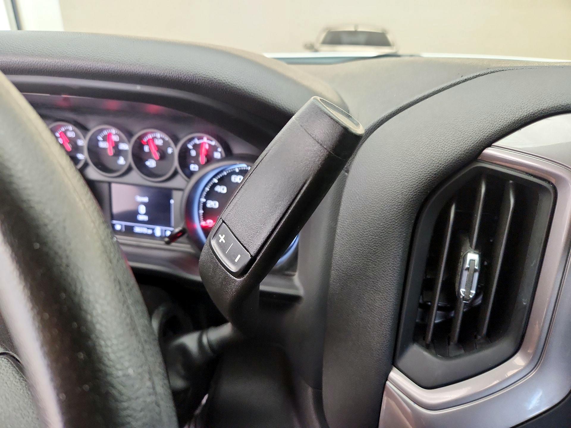 Thumbnail: 2023 Chevrolet Silverado 1500 - 17