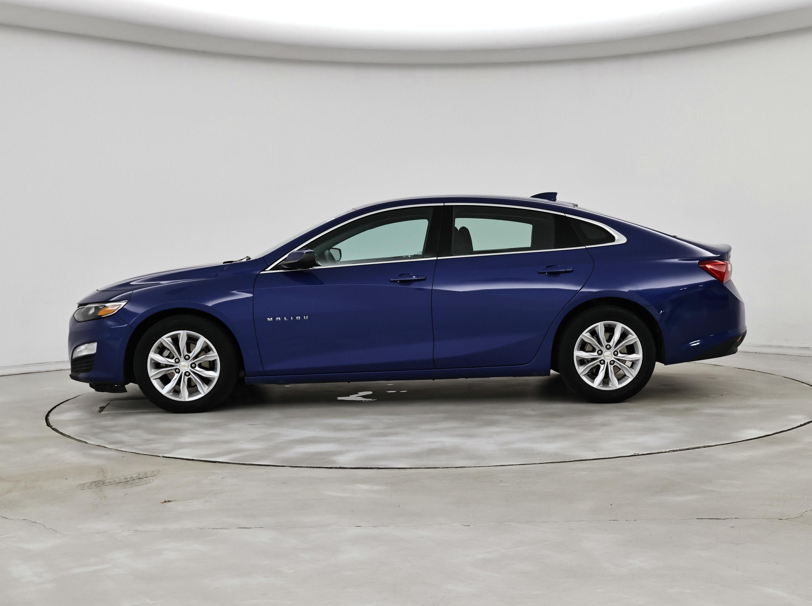 Thumbnail: 2023 Chevrolet Malibu - 3