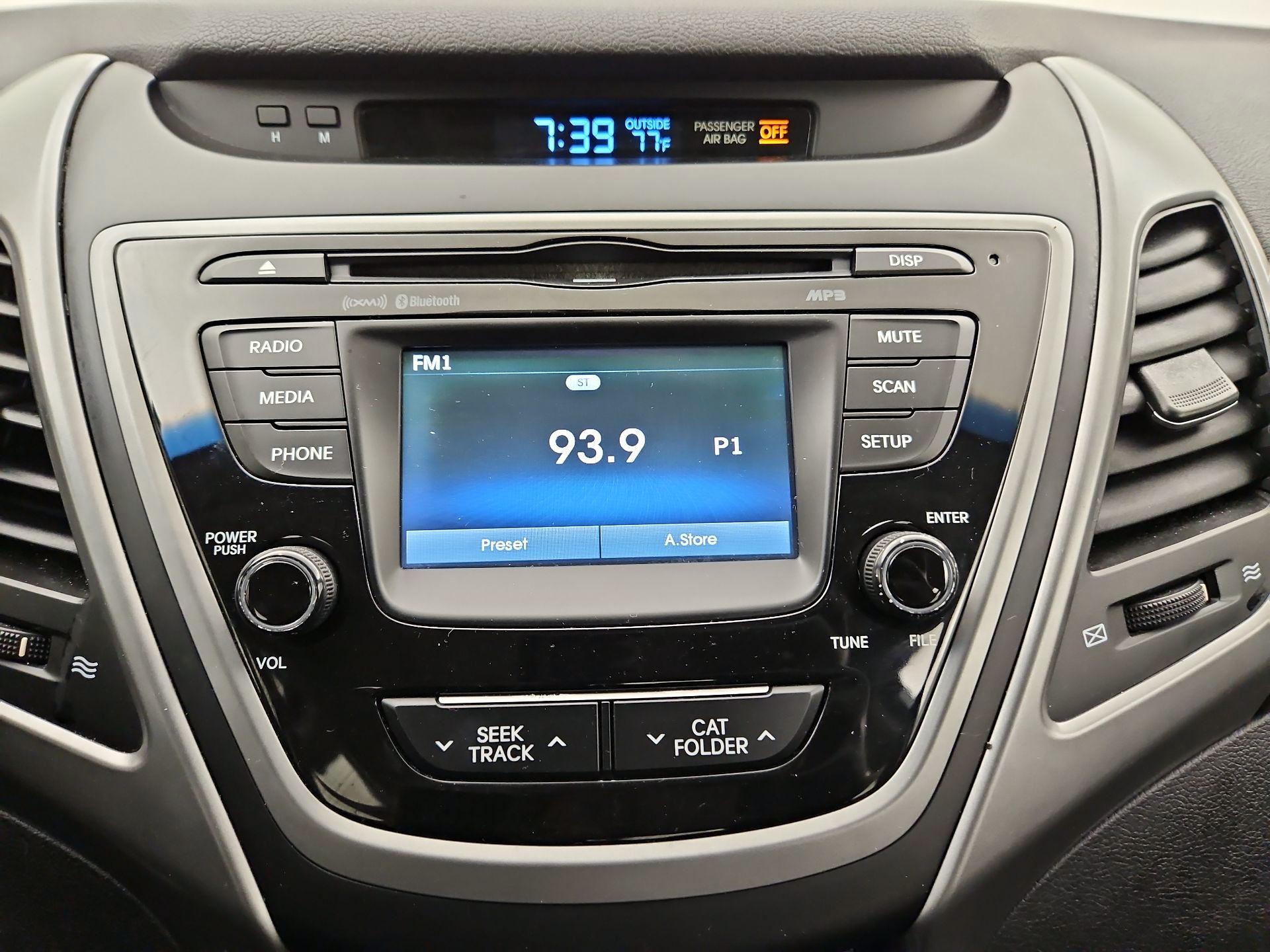Thumbnail: 2015 Hyundai Elantra - 15
