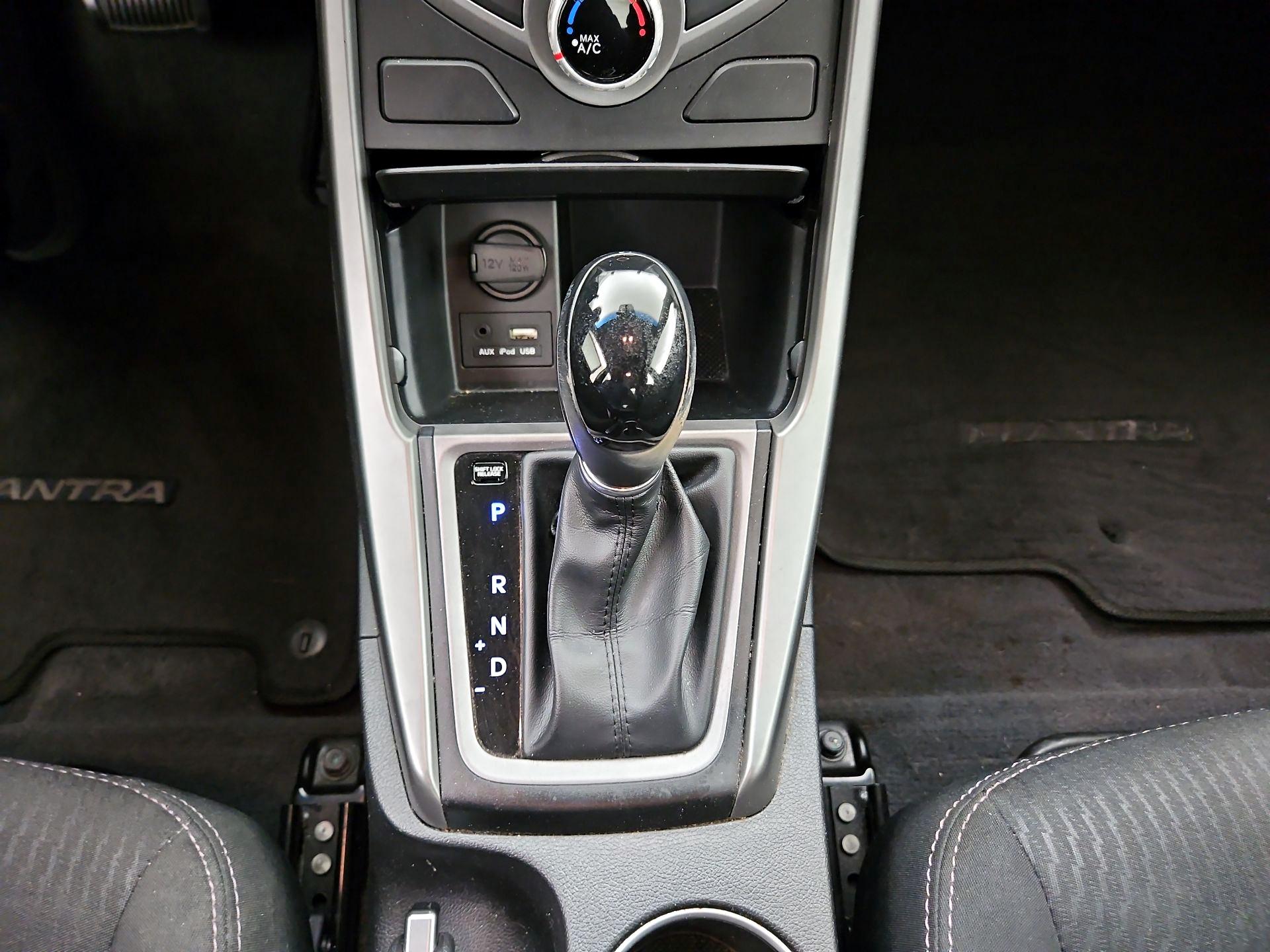 Thumbnail: 2015 Hyundai Elantra - 17