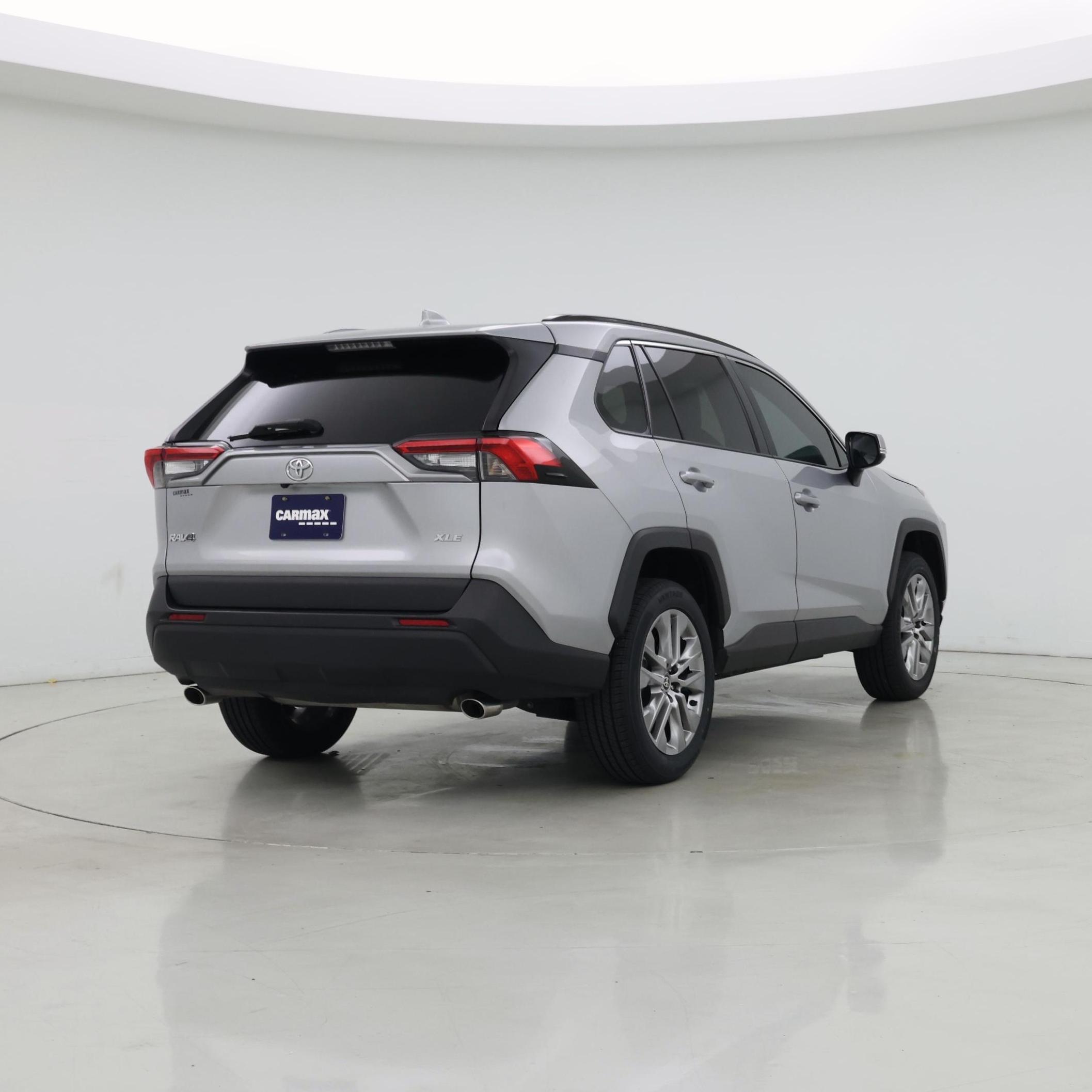 Thumbnail: 2023 Toyota RAV4 - 8