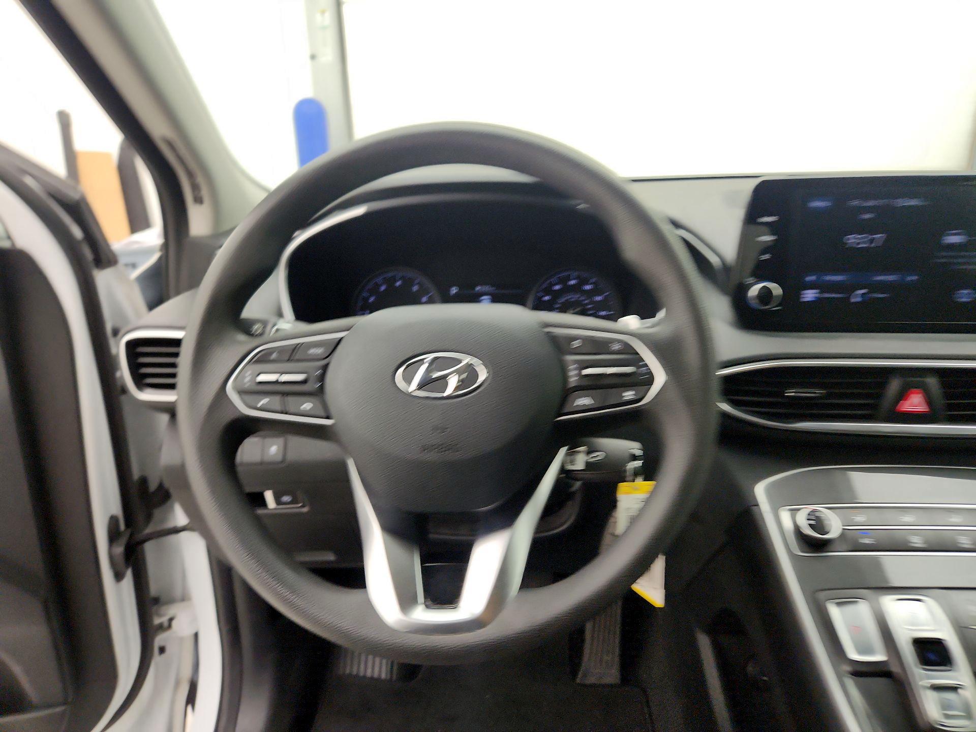 Thumbnail: 2021 Hyundai Santa Fe - 10
