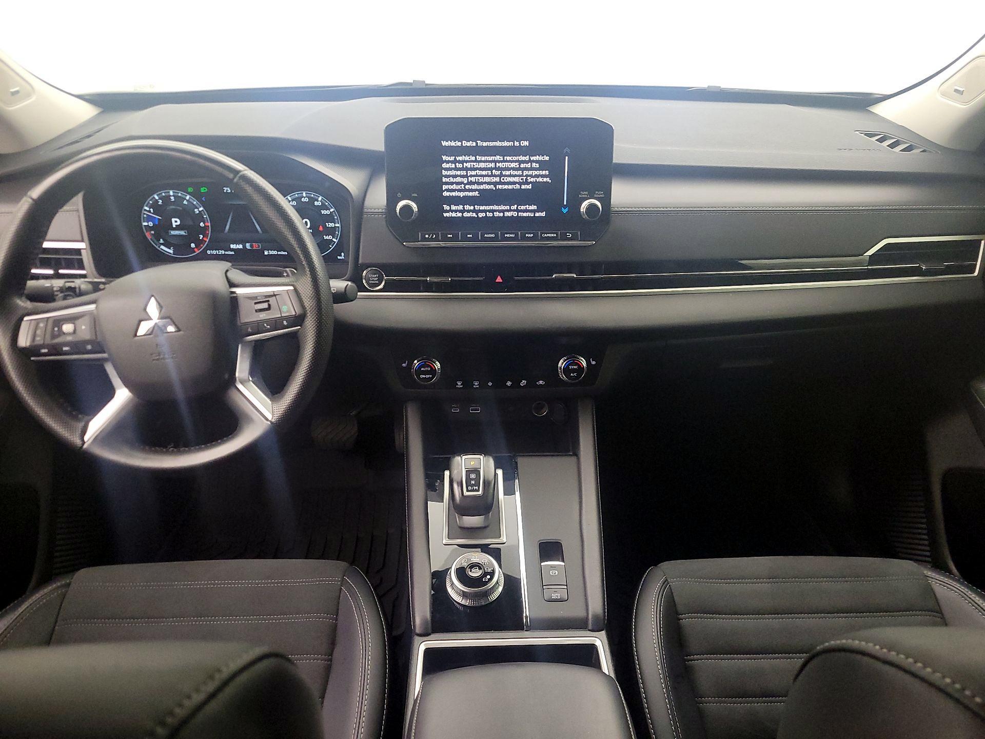 Thumbnail: 2024 Mitsubishi Outlander - 9