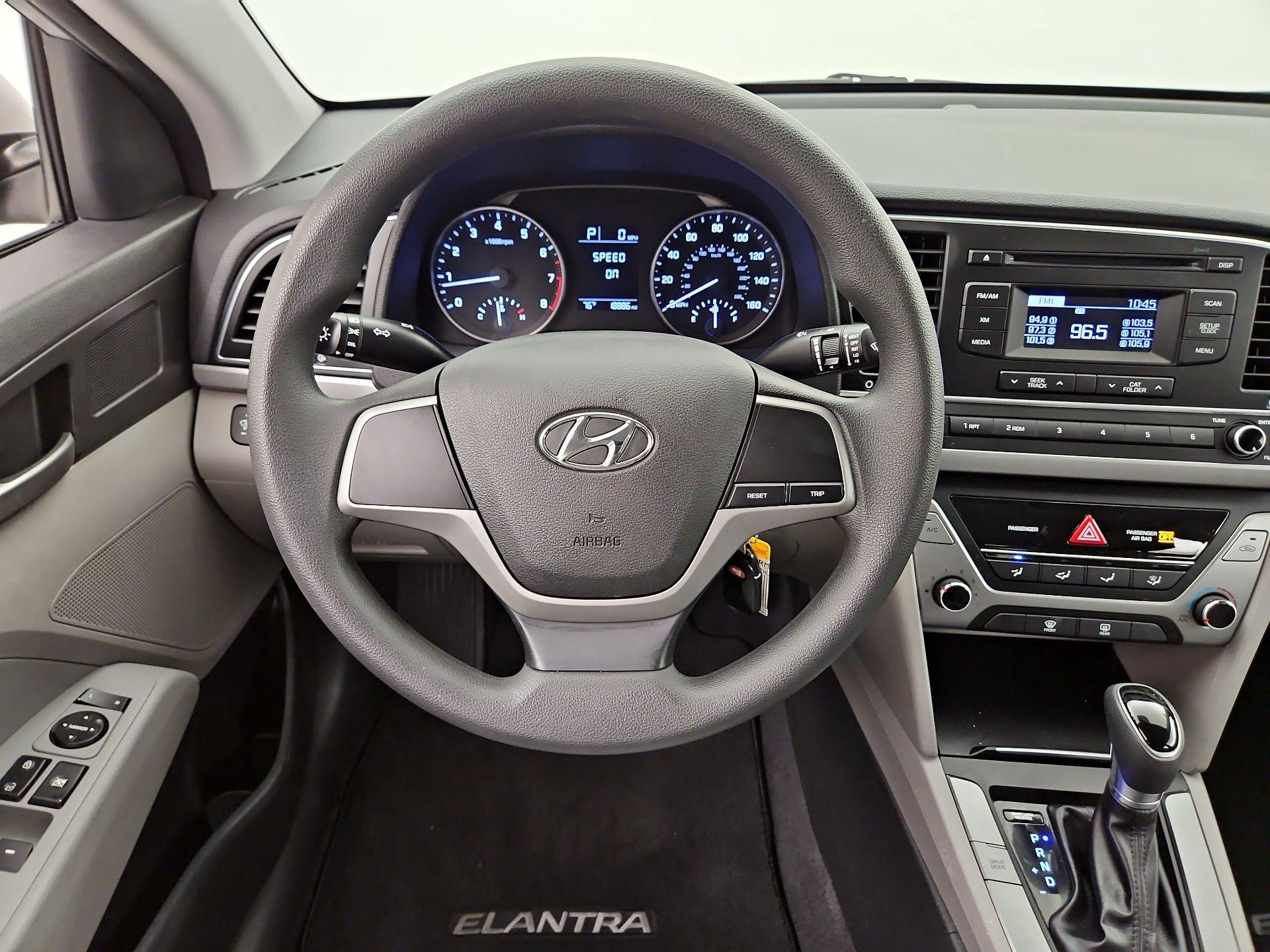Thumbnail: 2017 Hyundai Elantra - 10