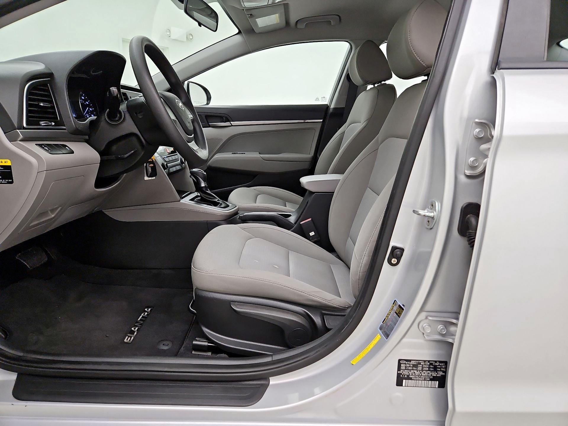 Thumbnail: 2017 Hyundai Elantra - 11