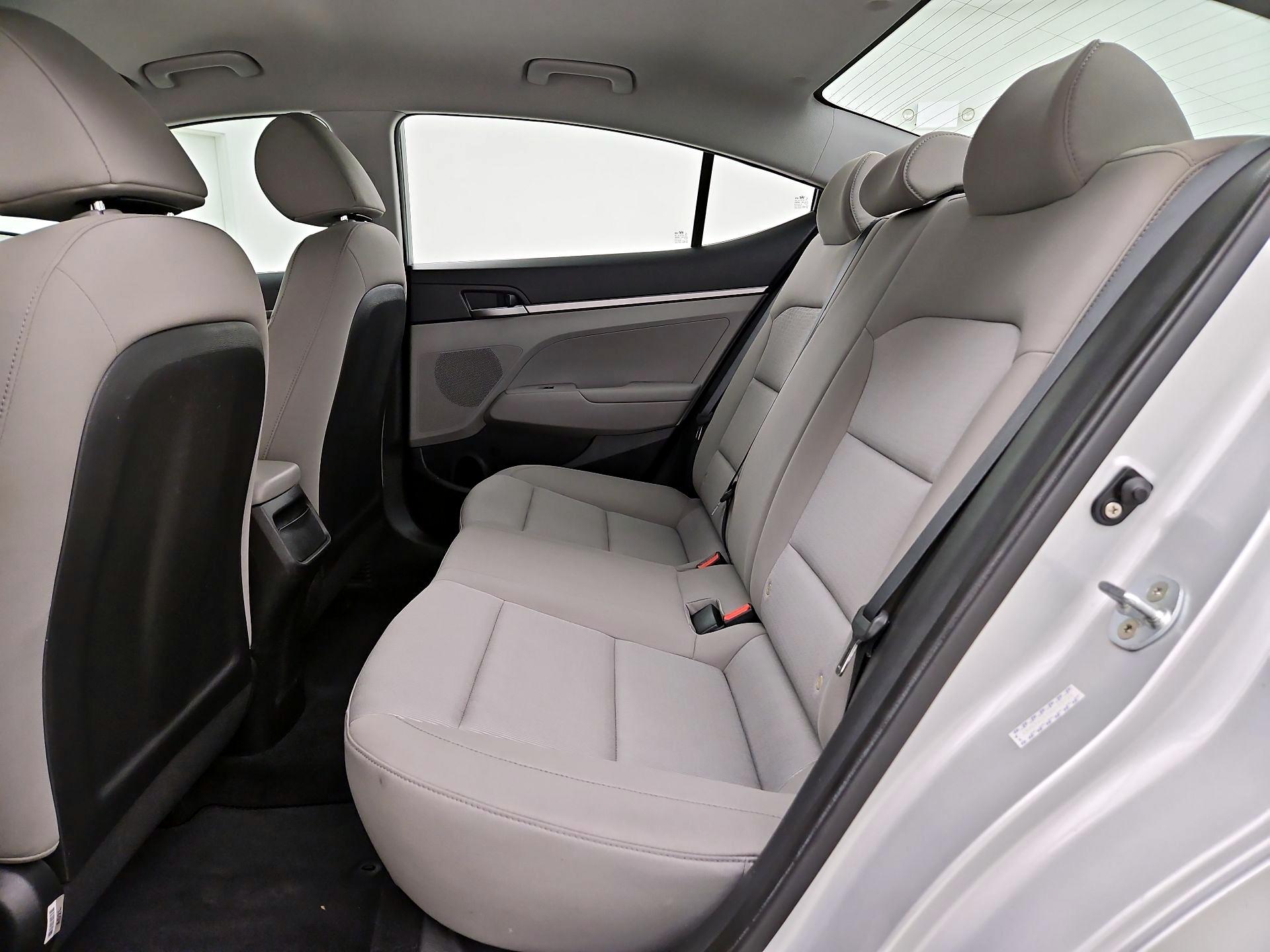Thumbnail: 2017 Hyundai Elantra - 18