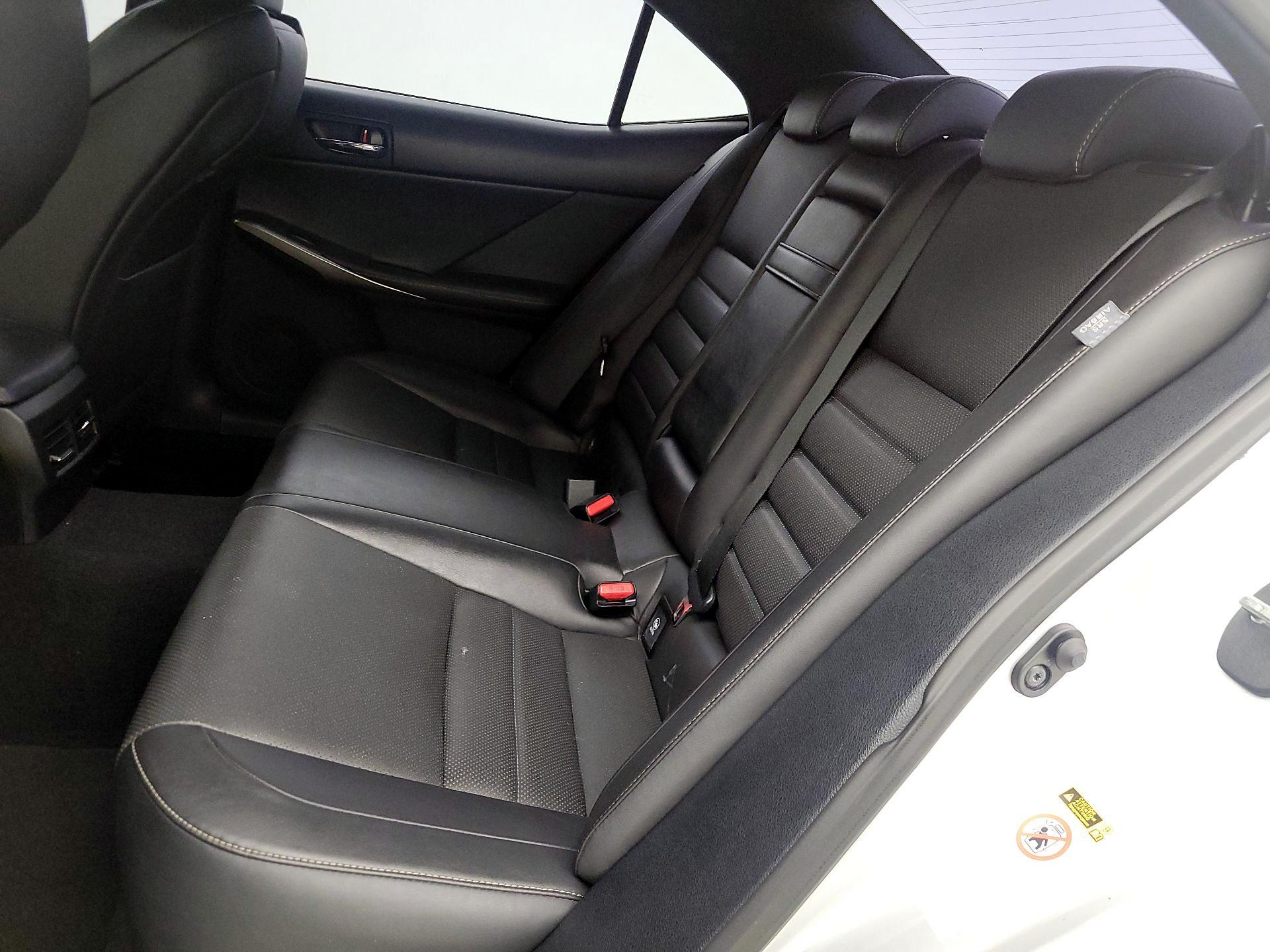 Thumbnail: 2016 Lexus IS - 20