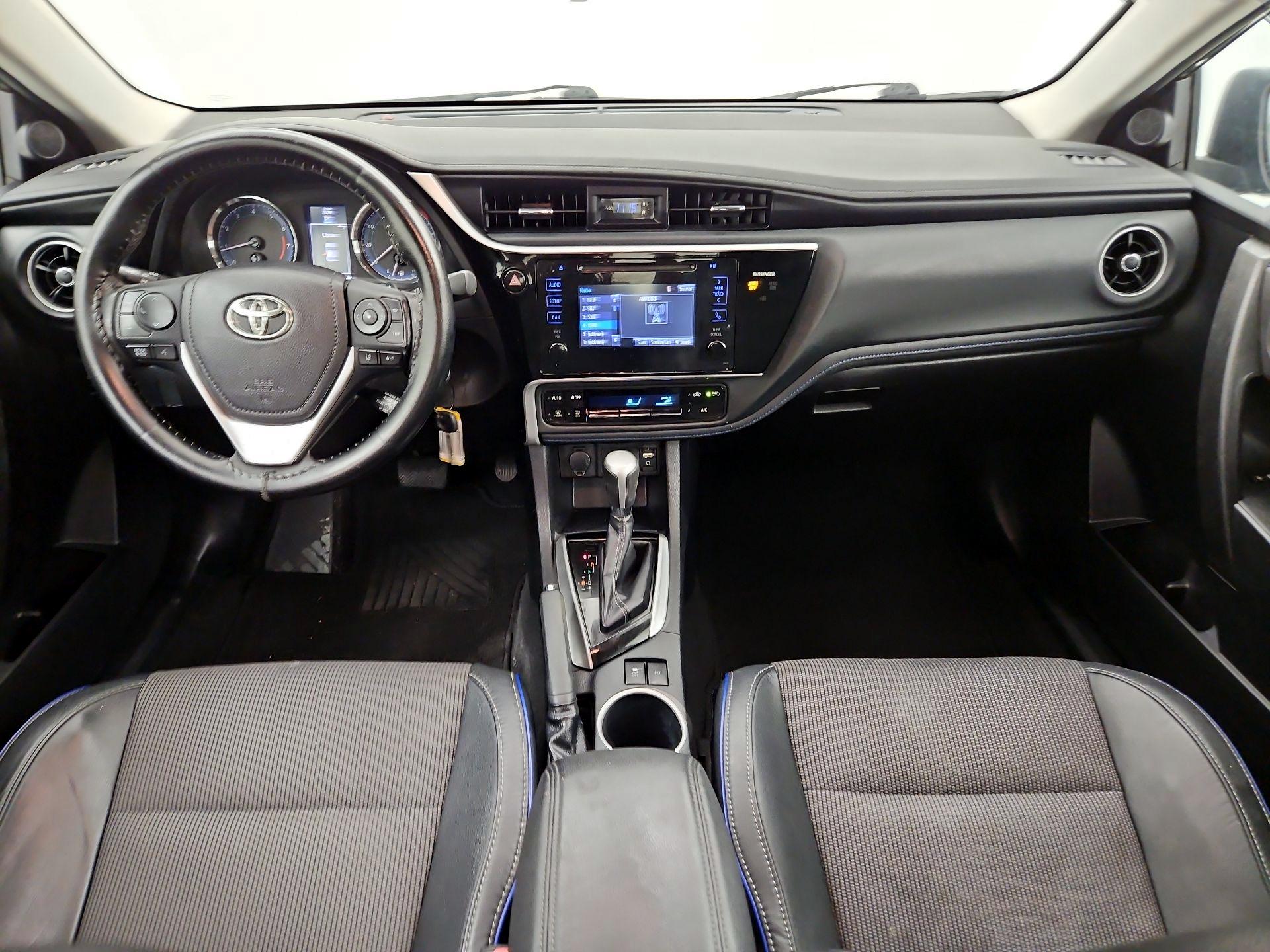 Thumbnail: 2017 Toyota Corolla - 9