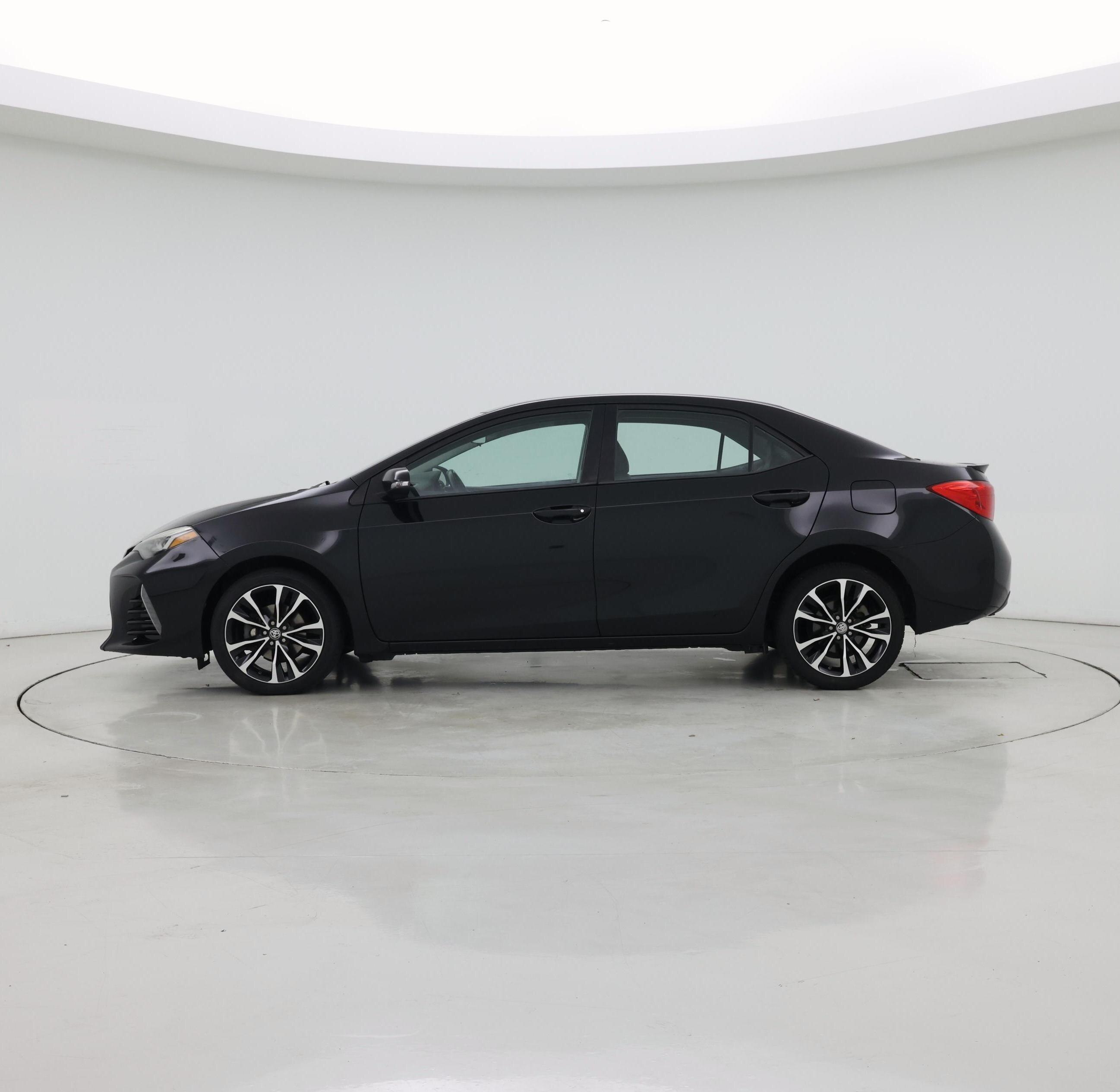 Thumbnail: 2017 Toyota Corolla - 3