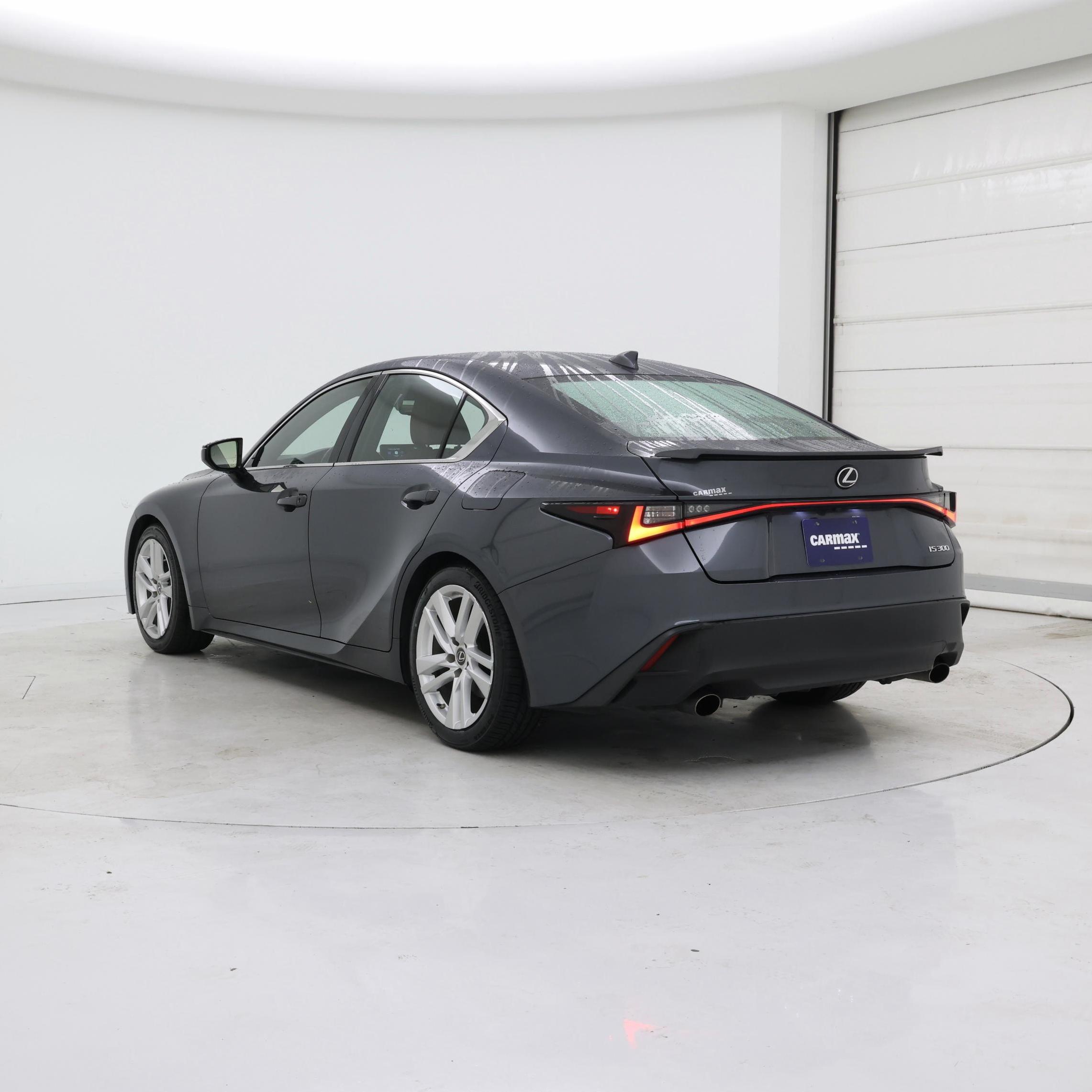 Thumbnail: 2021 Lexus IS - 2