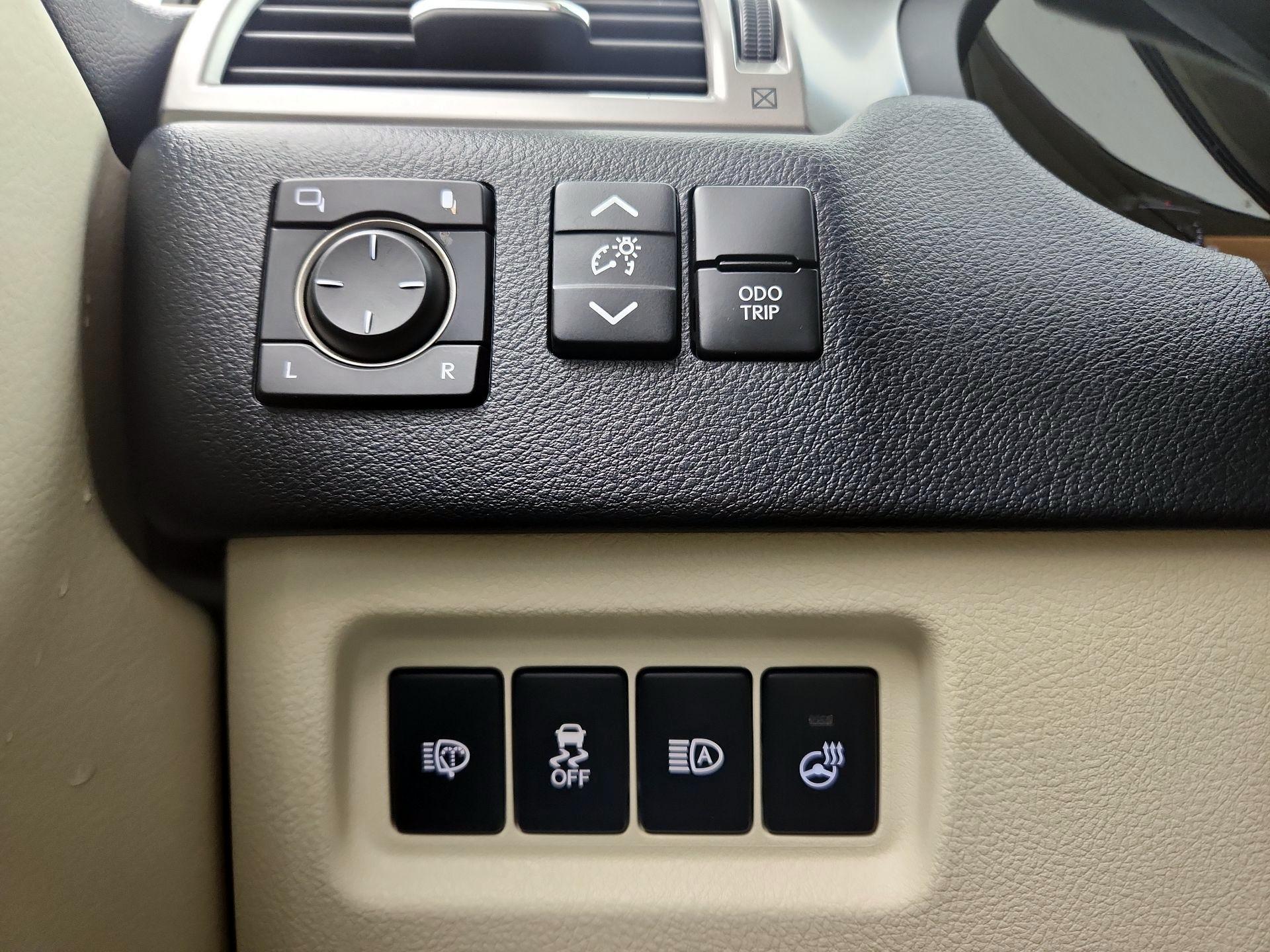Thumbnail: 2022 Lexus GX - 13