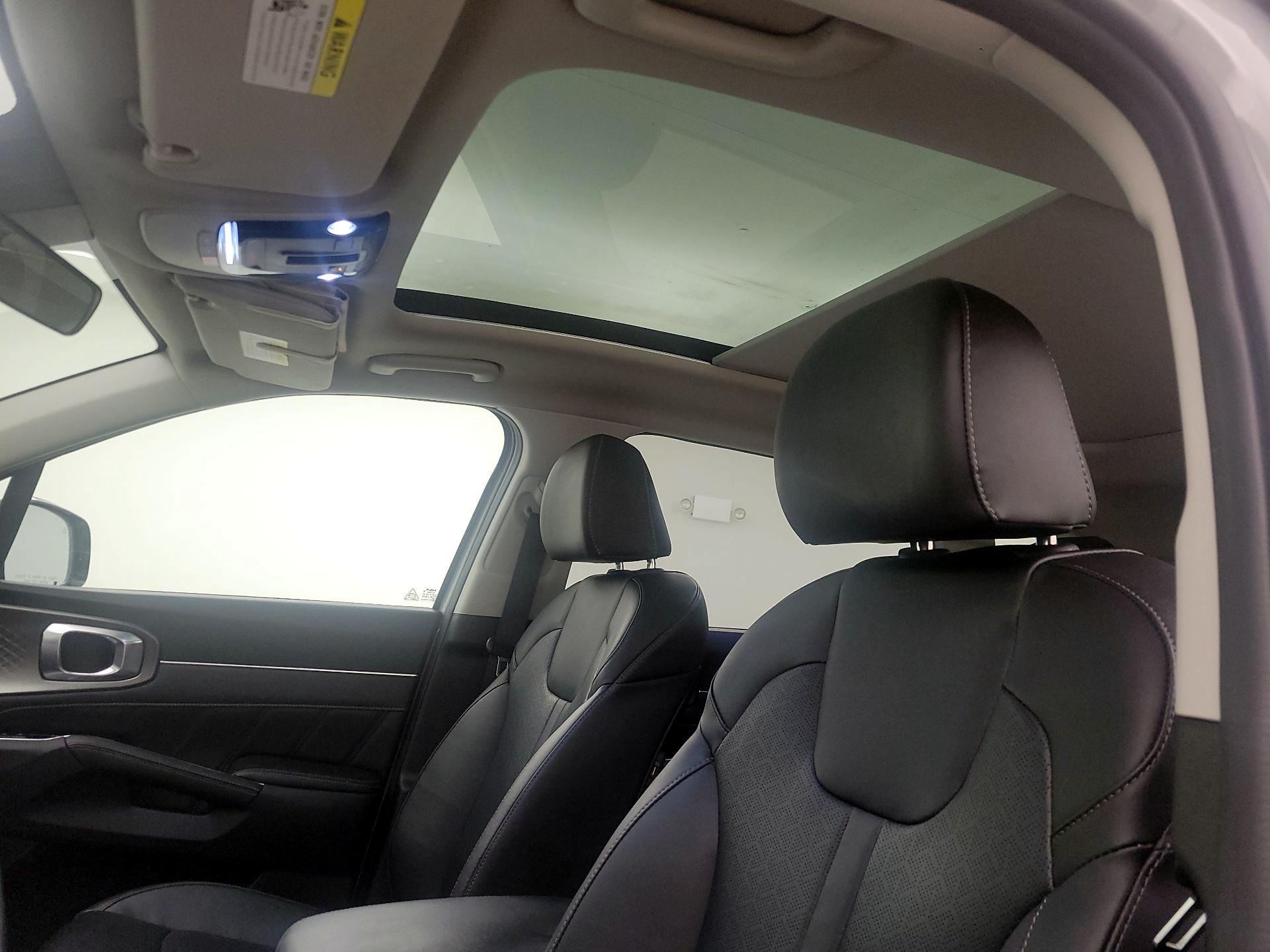 Thumbnail: 2022 Kia Sorento - 20