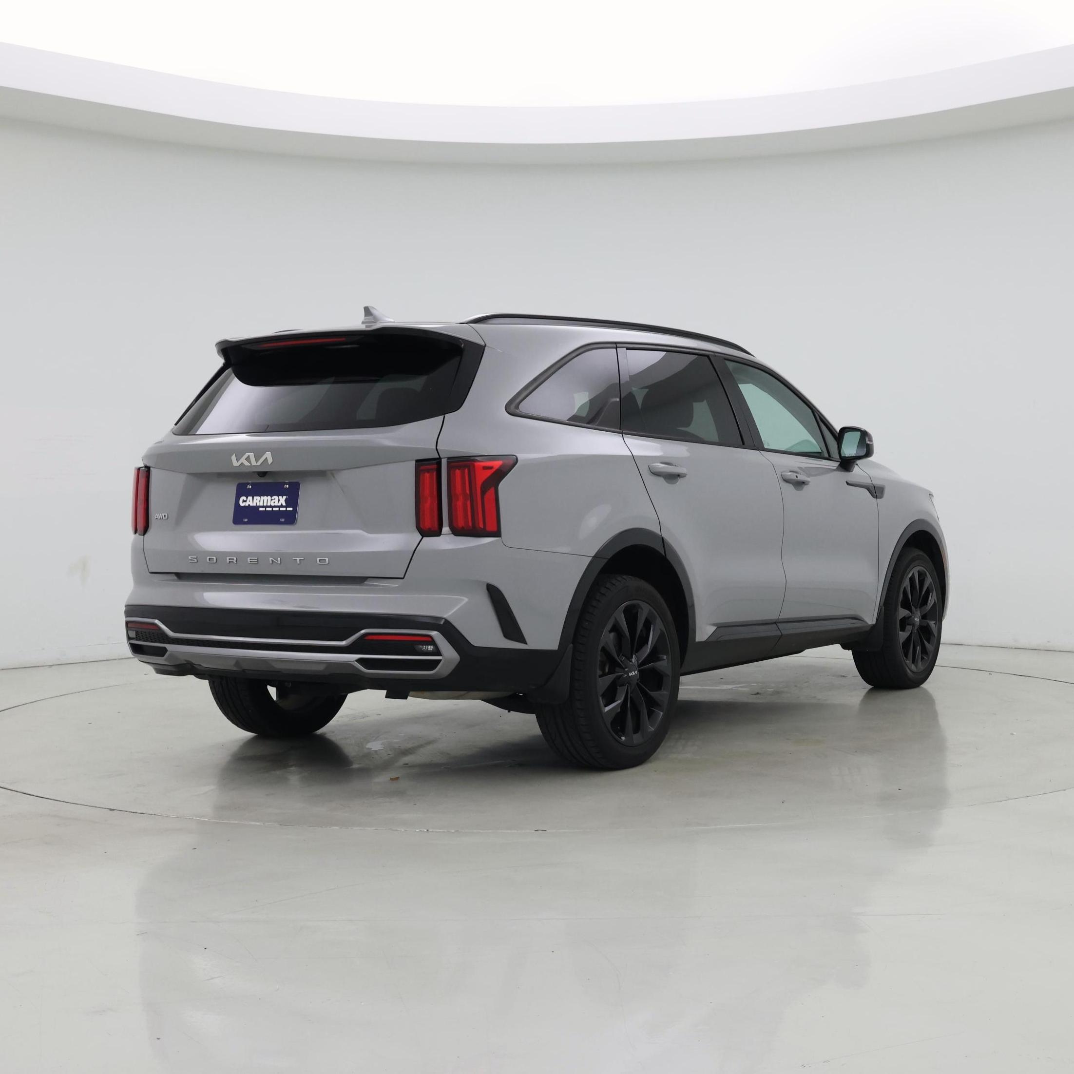 Thumbnail: 2022 Kia Sorento - 8