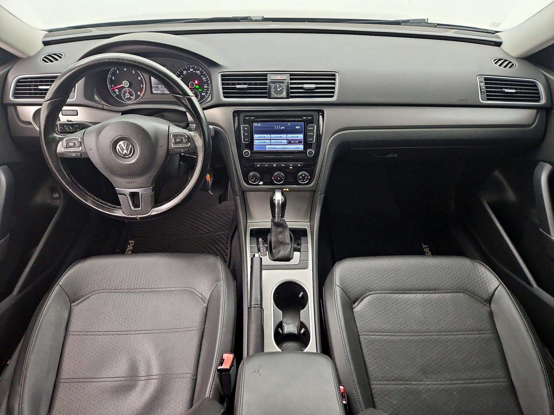 Thumbnail: 2015 Volkswagen Passat - 9