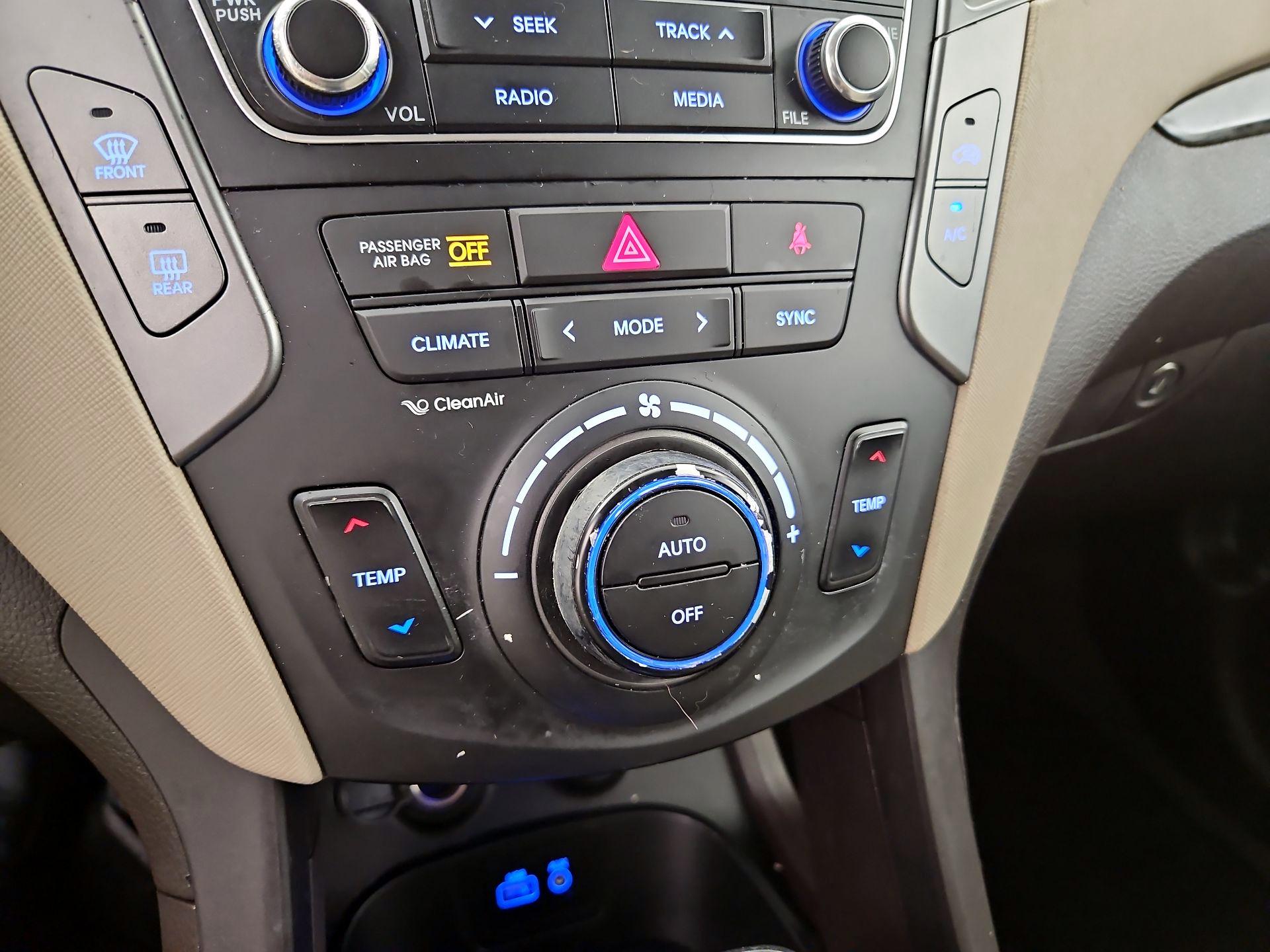 Thumbnail: 2018 Hyundai Santa Fe - 16