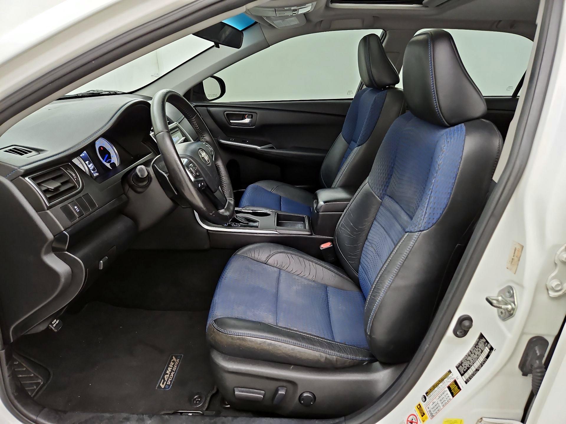Thumbnail: 2016 Toyota Camry - 11