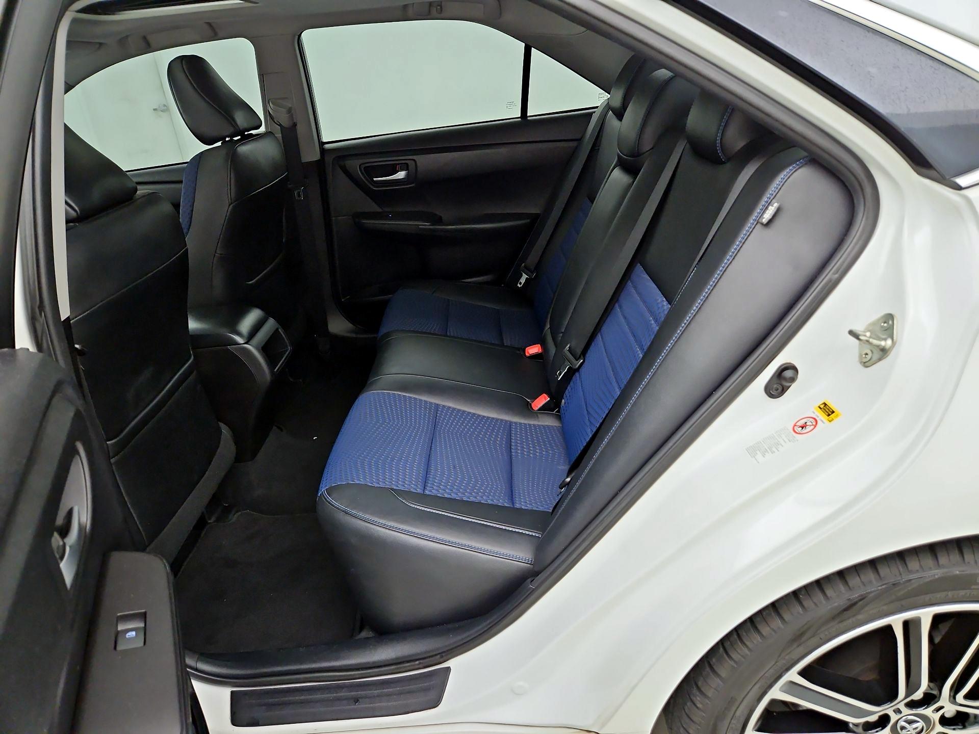 Thumbnail: 2016 Toyota Camry - 20