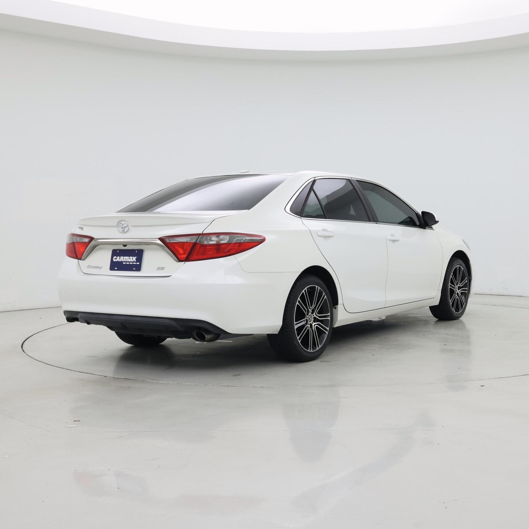 Thumbnail: 2016 Toyota Camry - 8